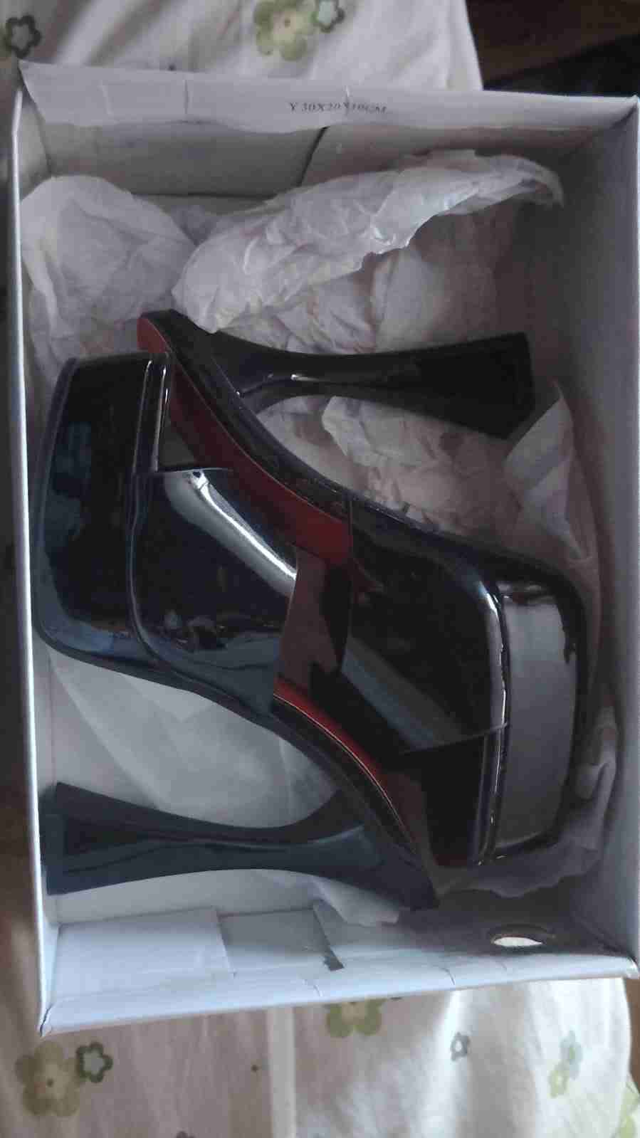 Tacones negros con plataforma - 3