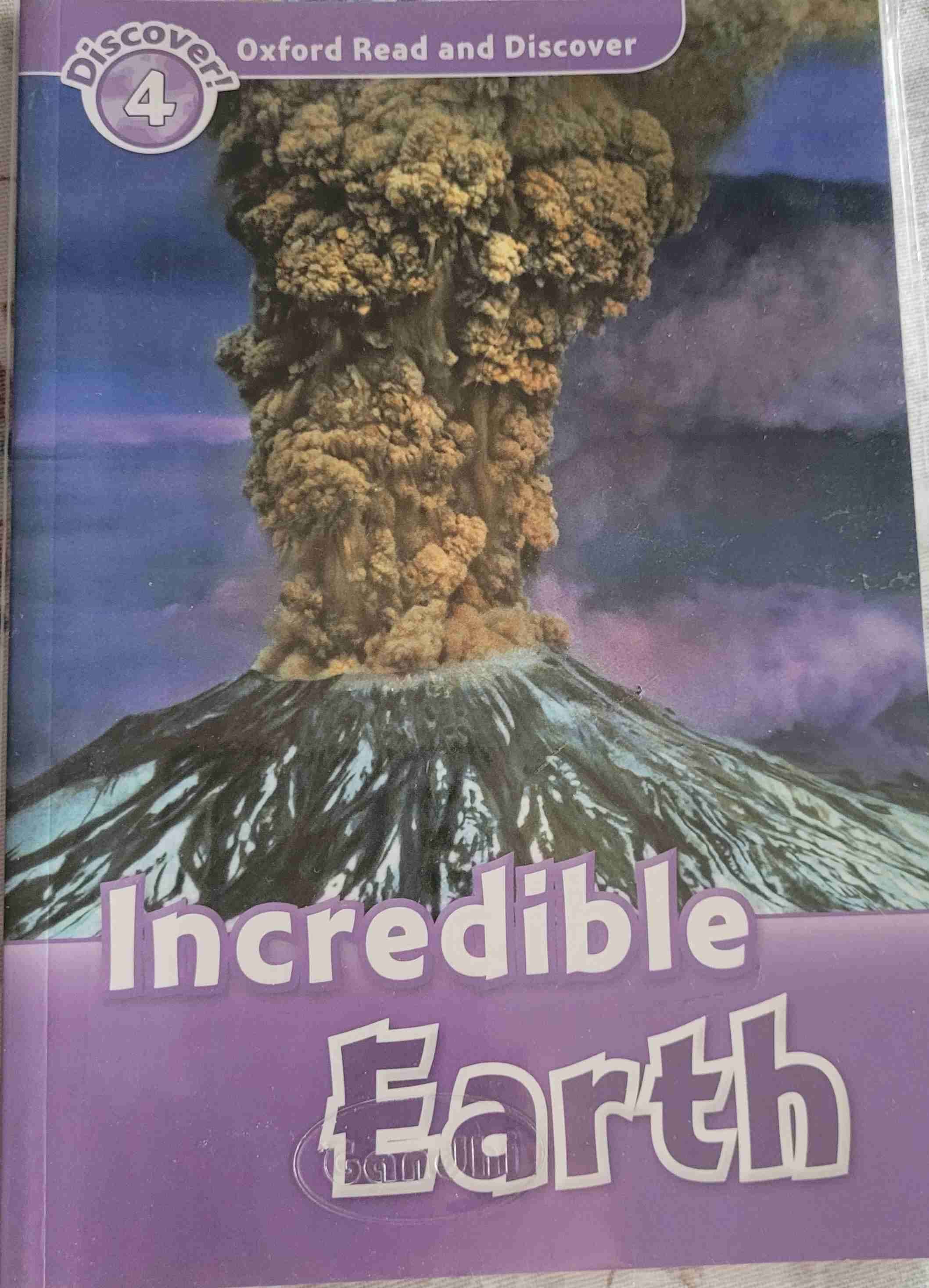 Libro infantil de estudio 'Chairs in the Air' - miniatura 5