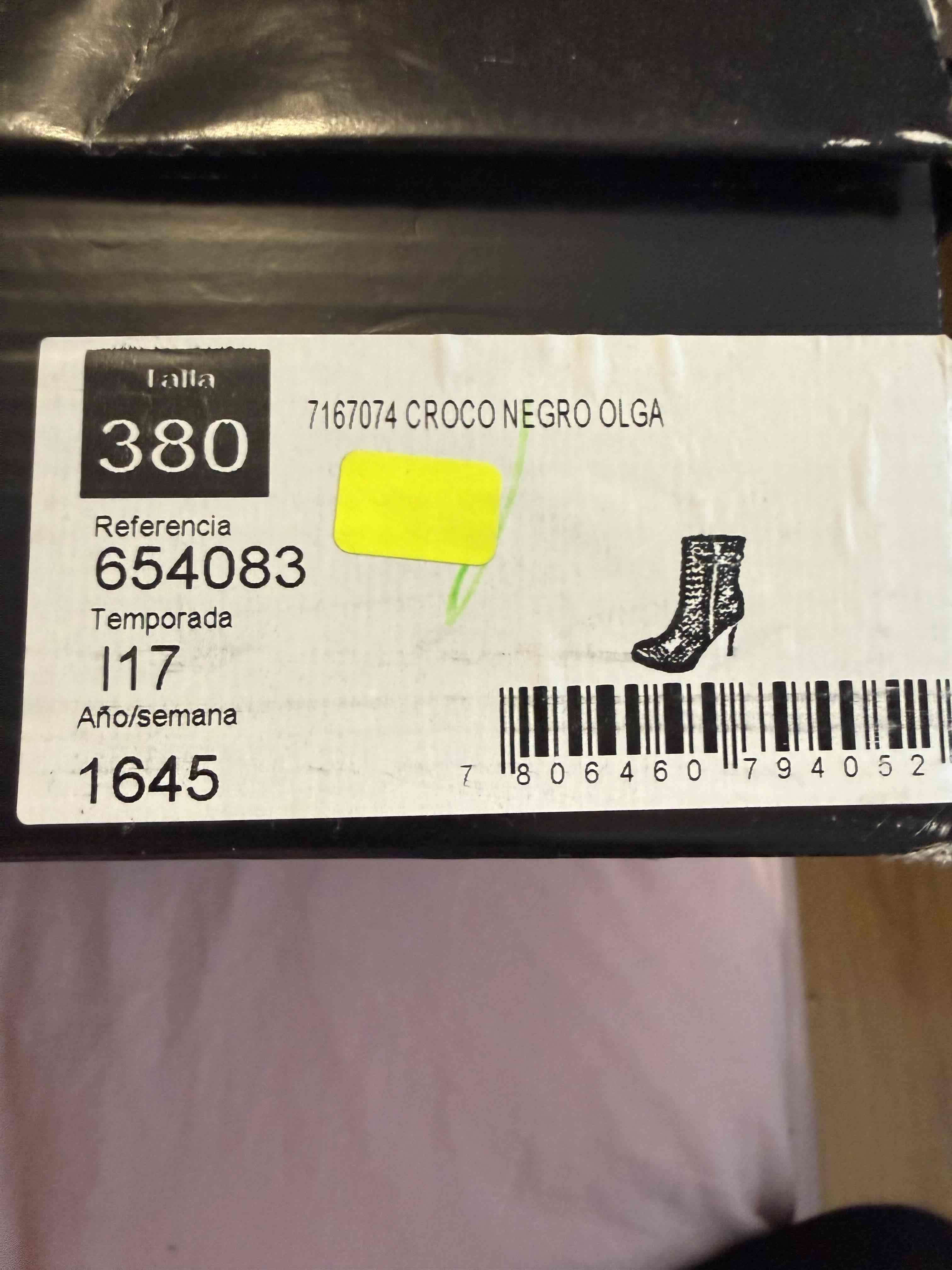 Botas de tacón negro con textura GACEL - 5