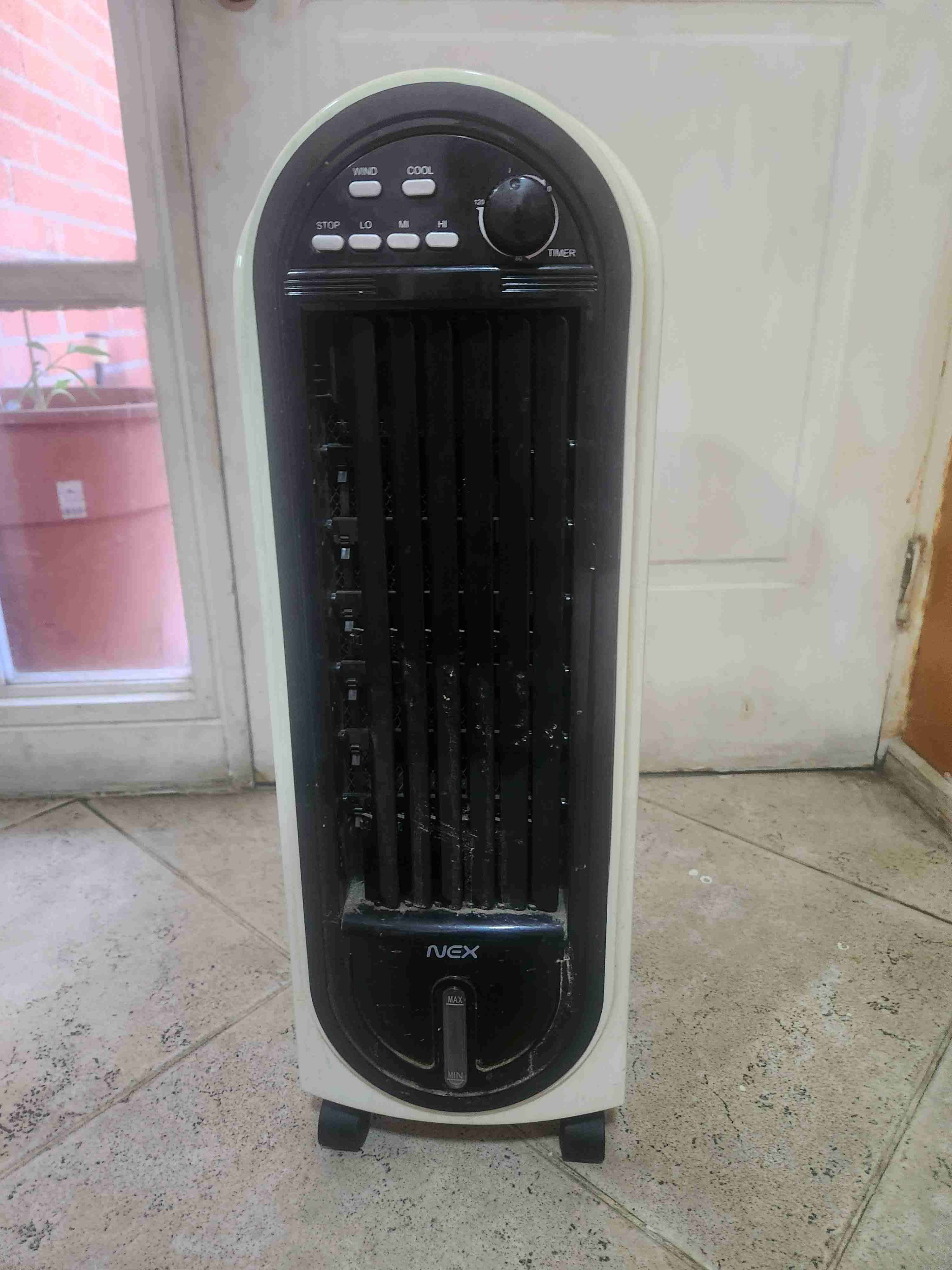 Ventilador torre Nex blanco y negro - miniatura 1