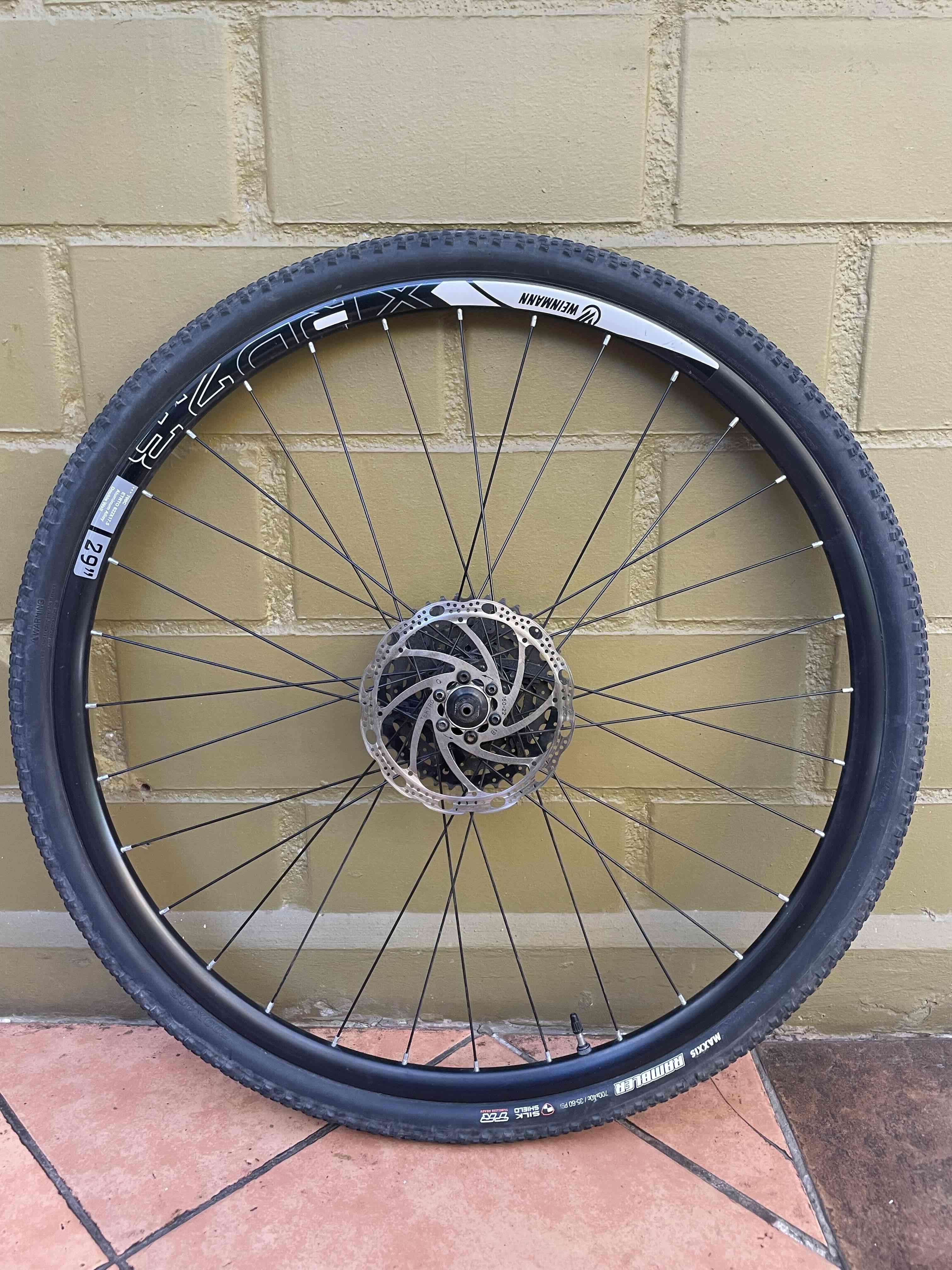 Se venden ruedas Weinmann - miniatura 2