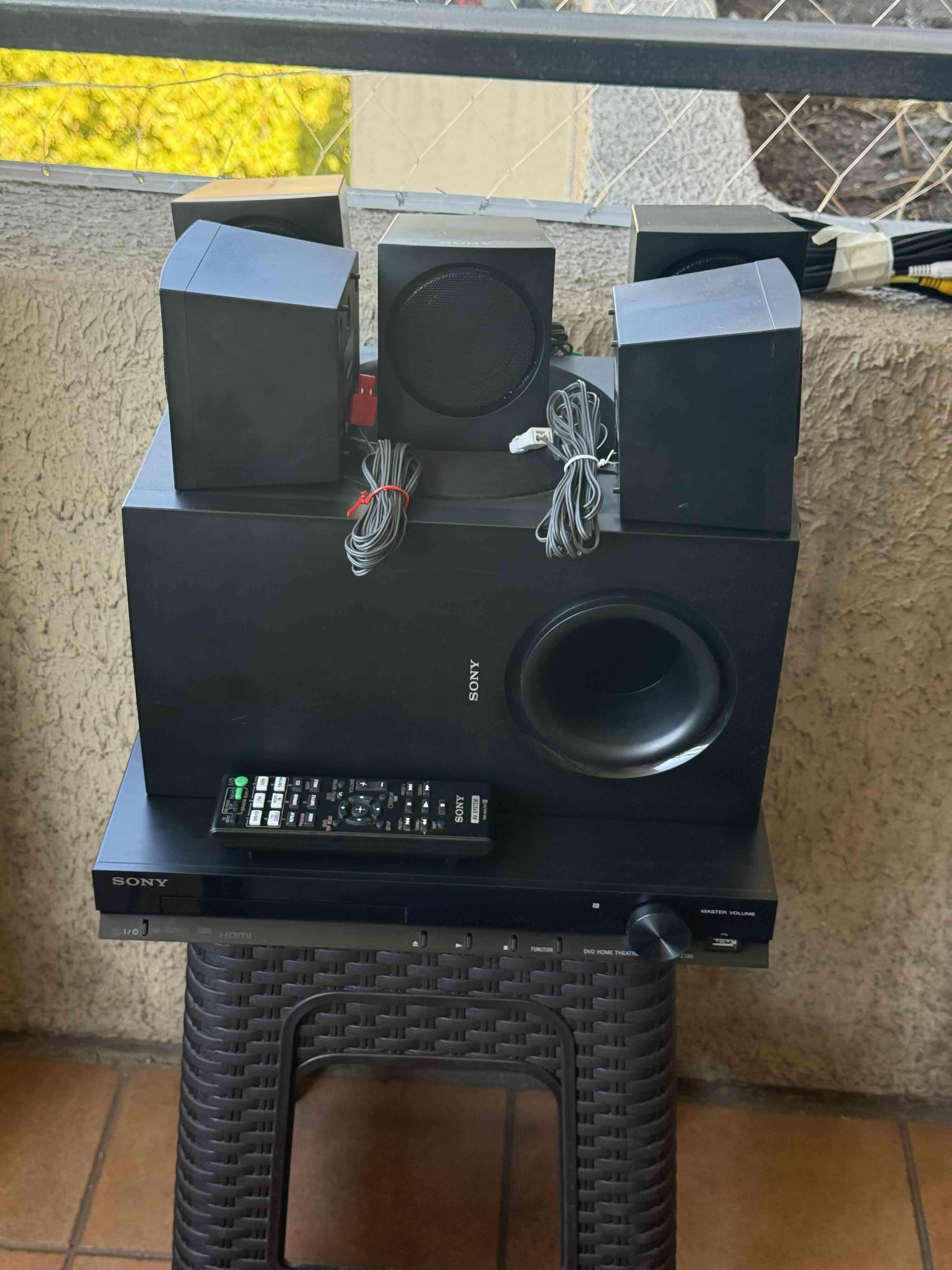 Televisor Sony Bravia 32 pulgadas - miniatura 2