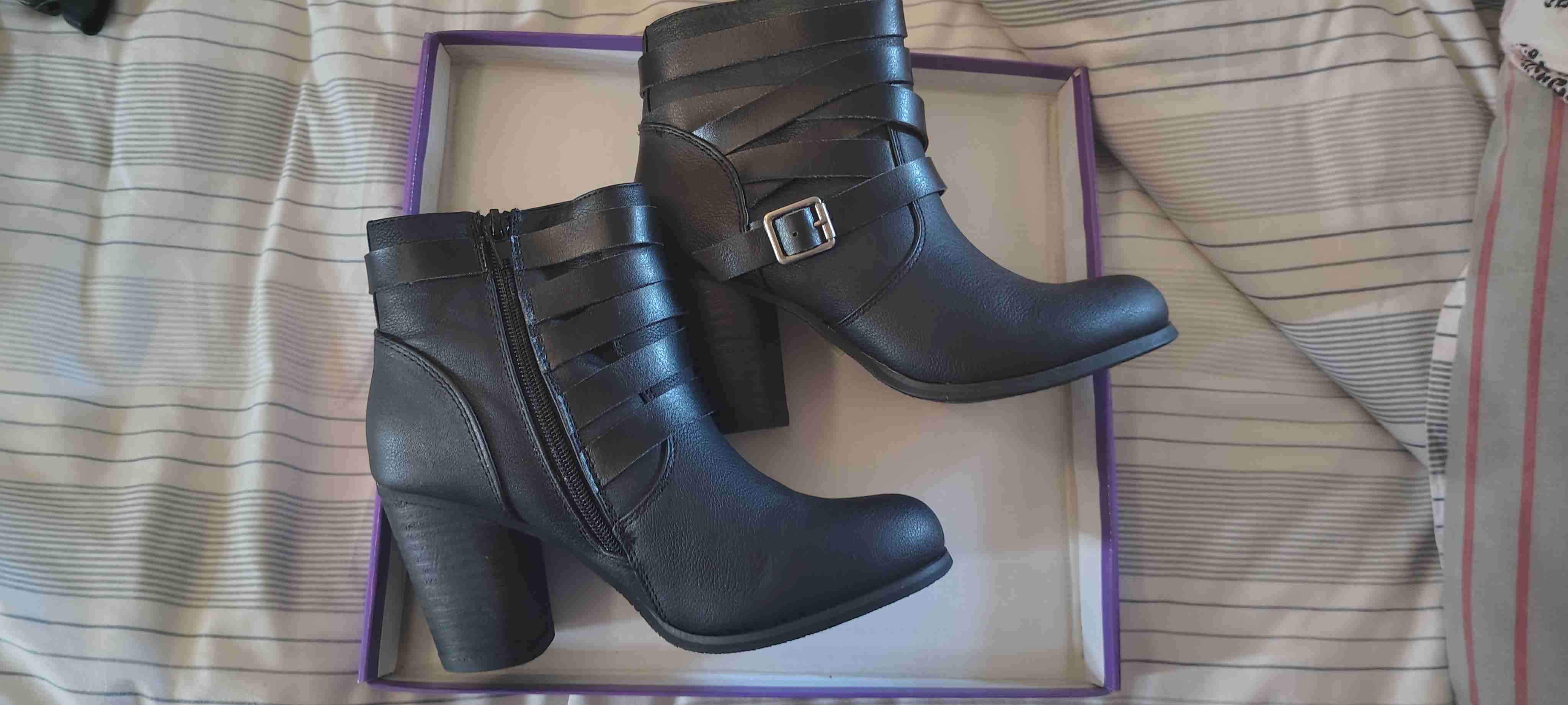 Botibotines  negros con tacón medio - miniatura 5