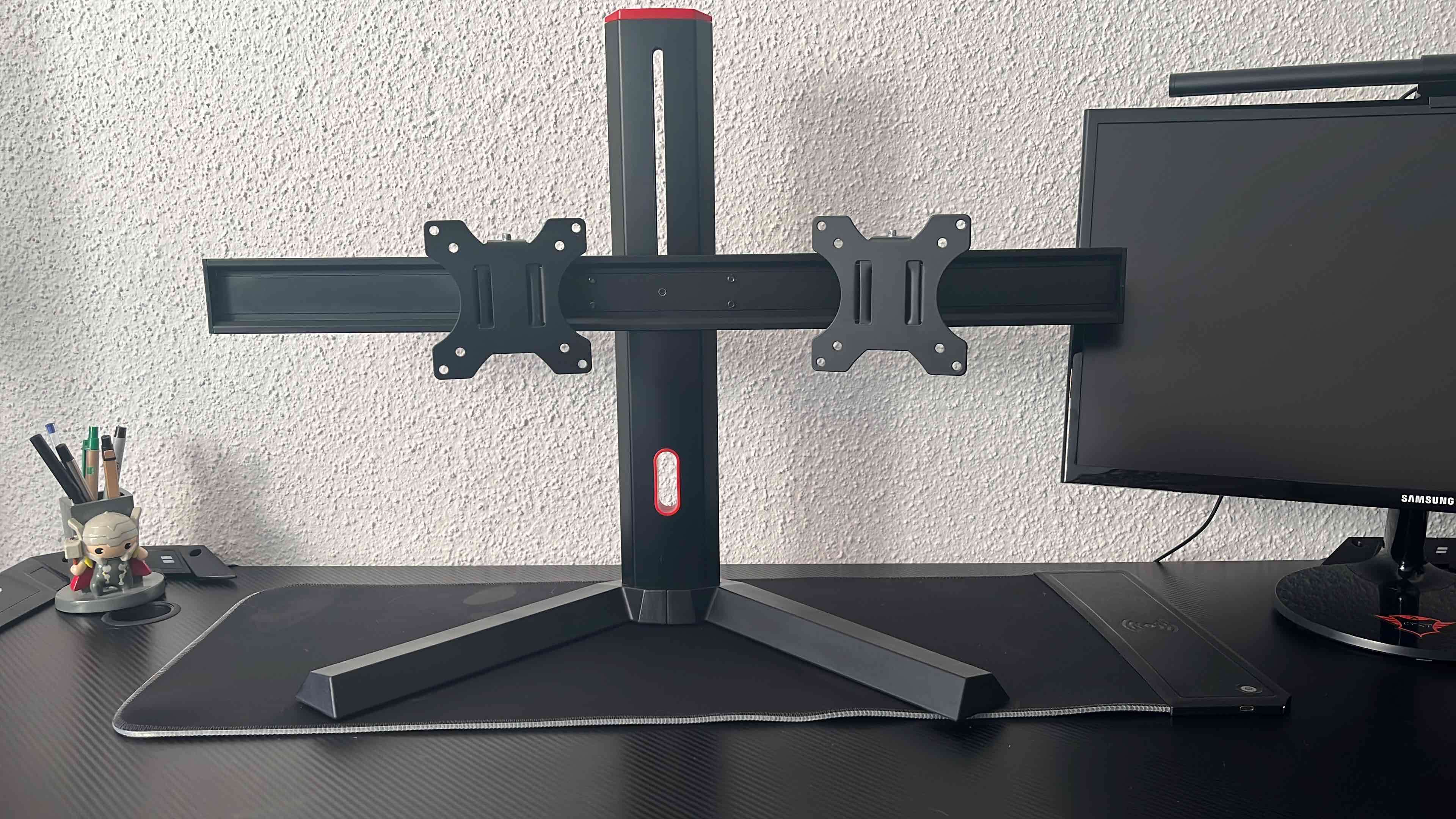 Soporte de monitor doble ajustable - 1