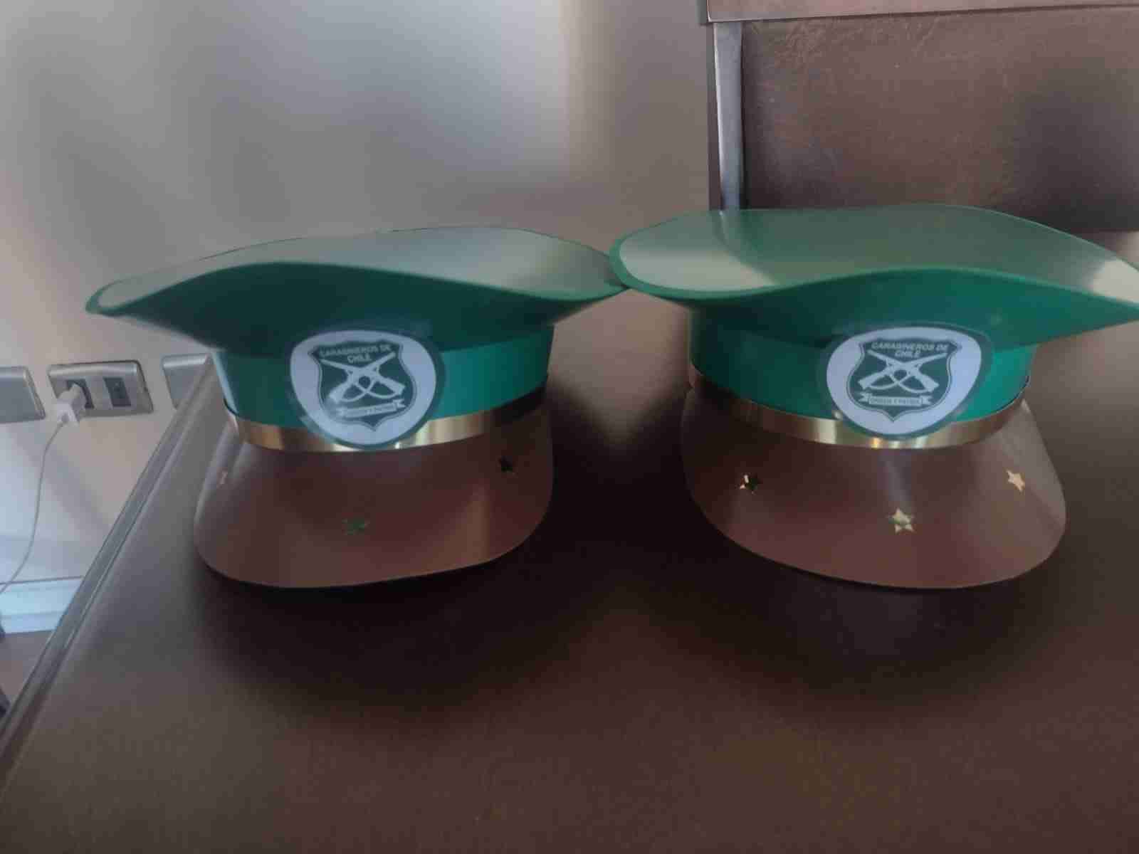 Sombreros plásticos Carabineros - 2