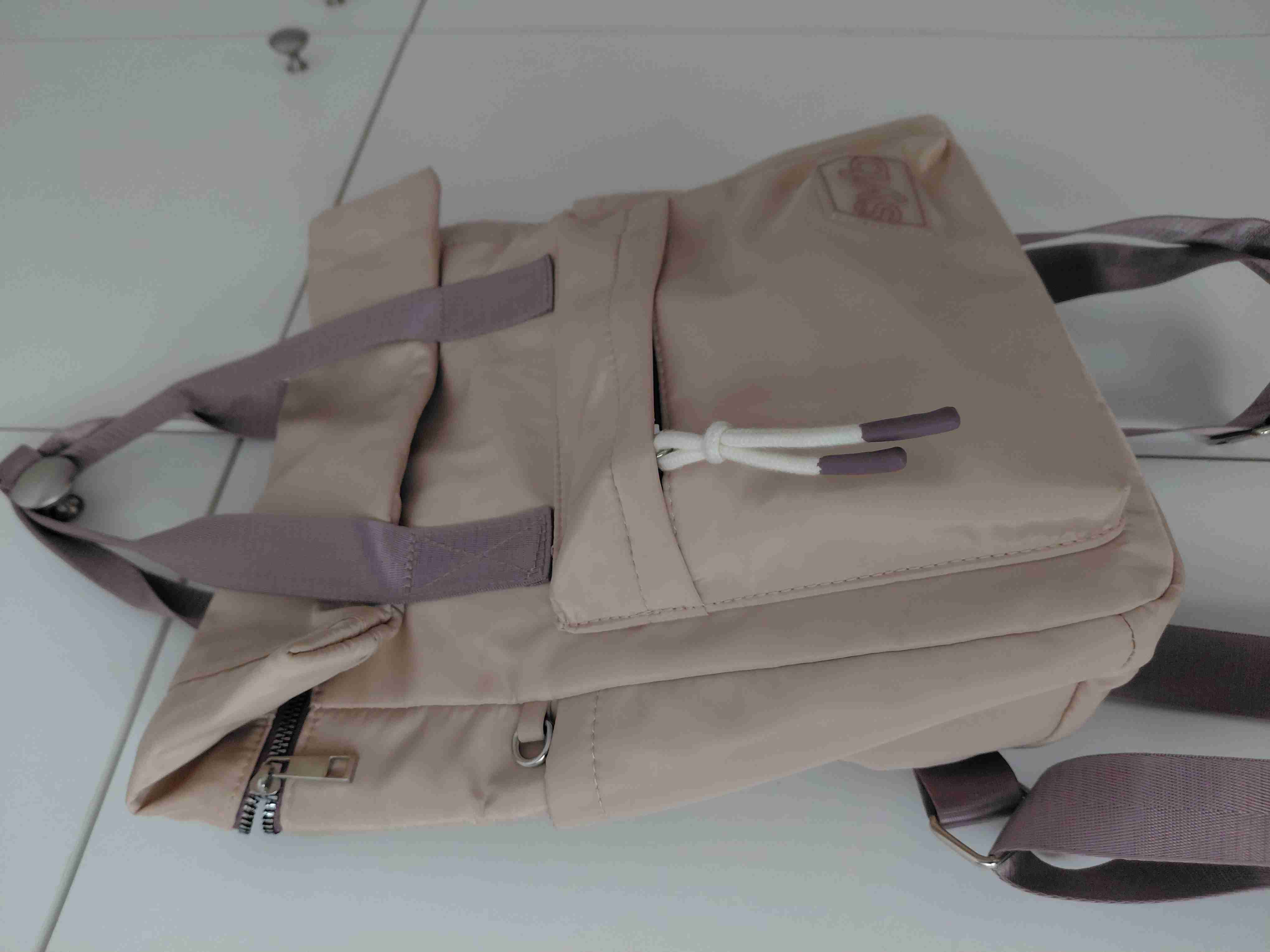 Mochila beige con morado - miniatura 2