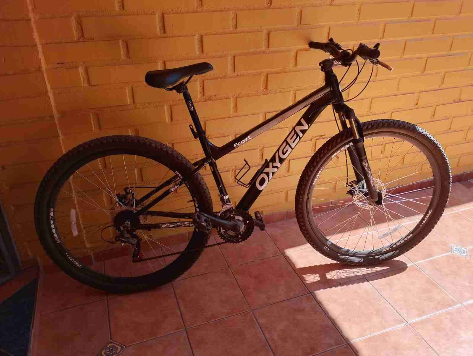 Bicicleta MTB negra OXGEN - miniatura 1