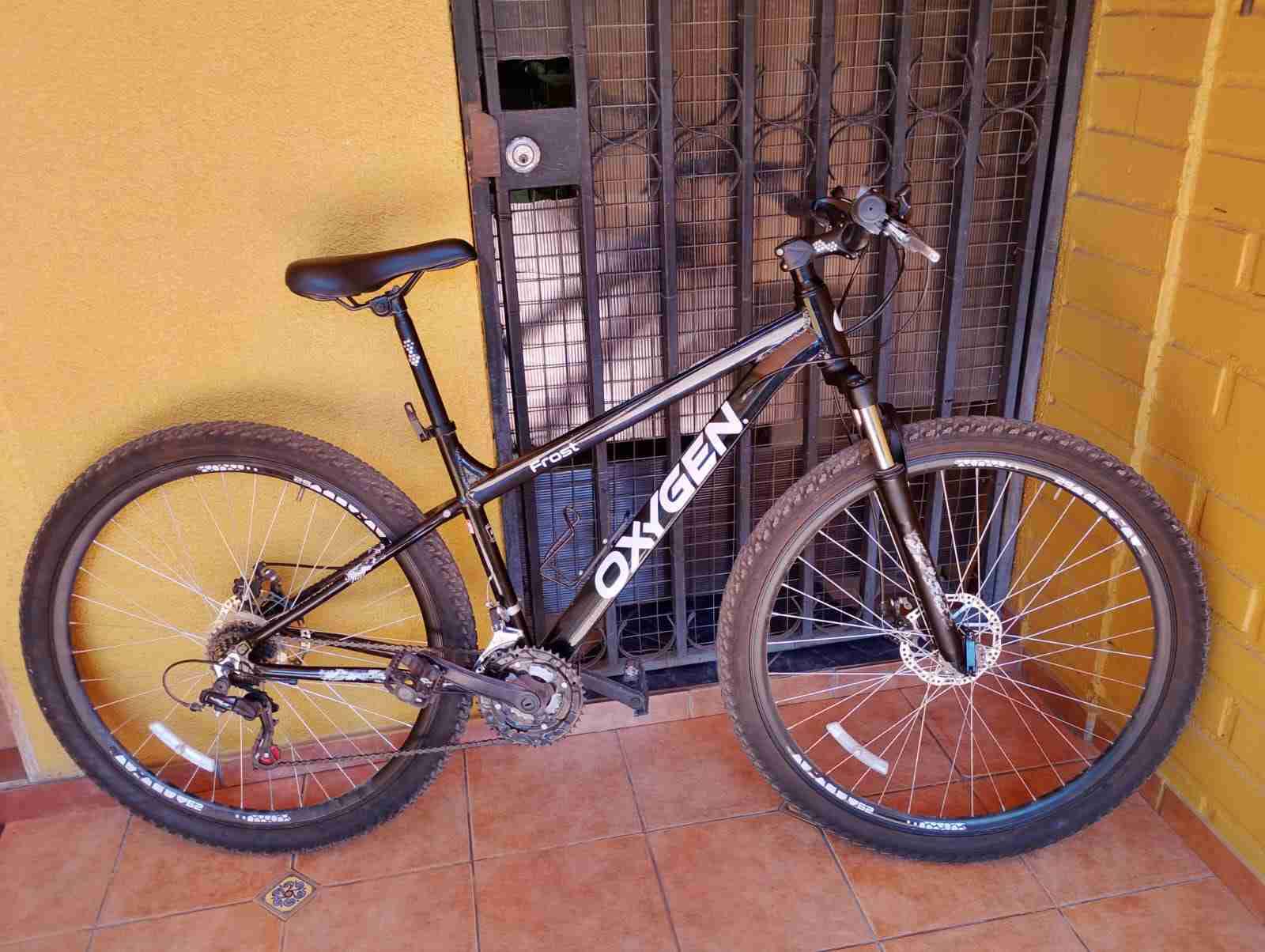 Bicicleta MTB negra OXGEN - miniatura 5
