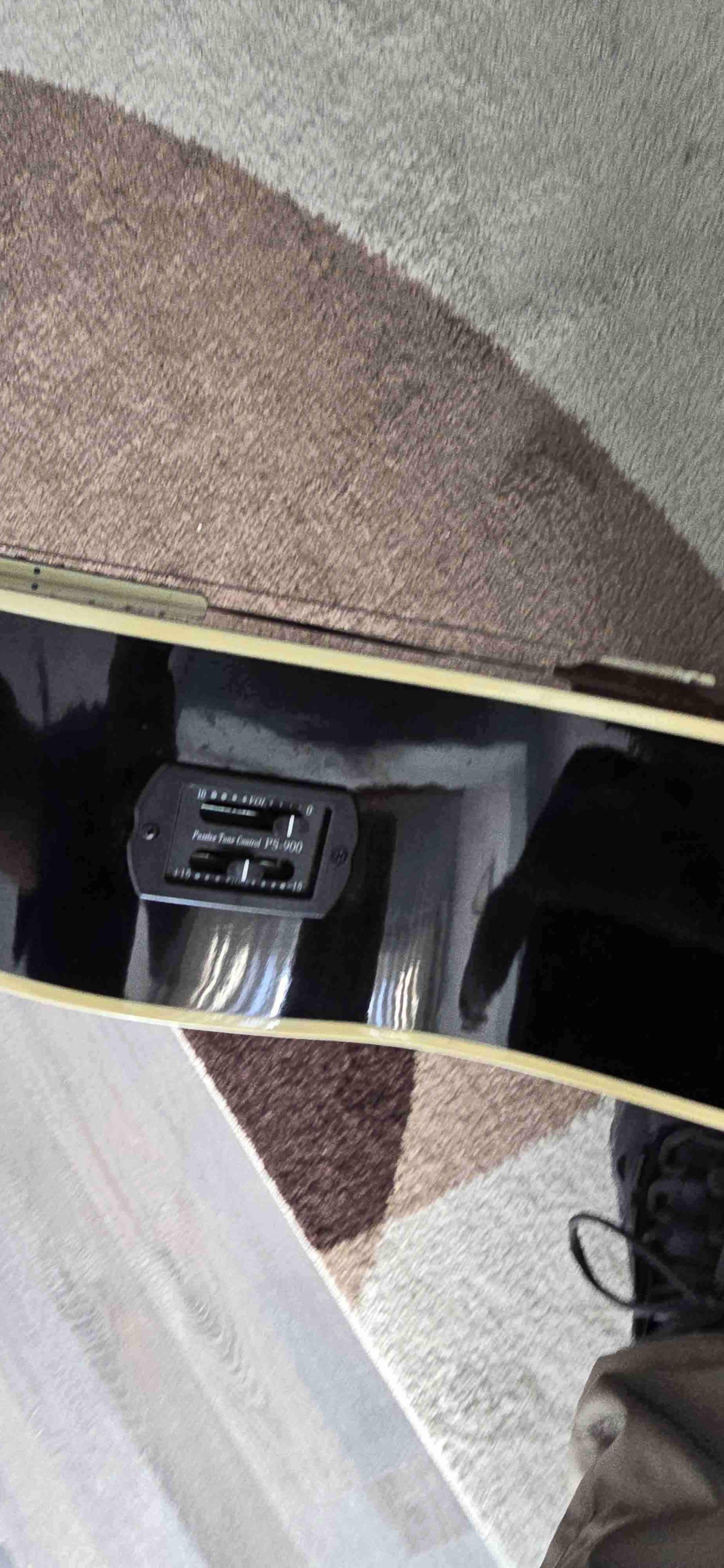 Guitarra electroacústica negra Freeman - miniatura 5