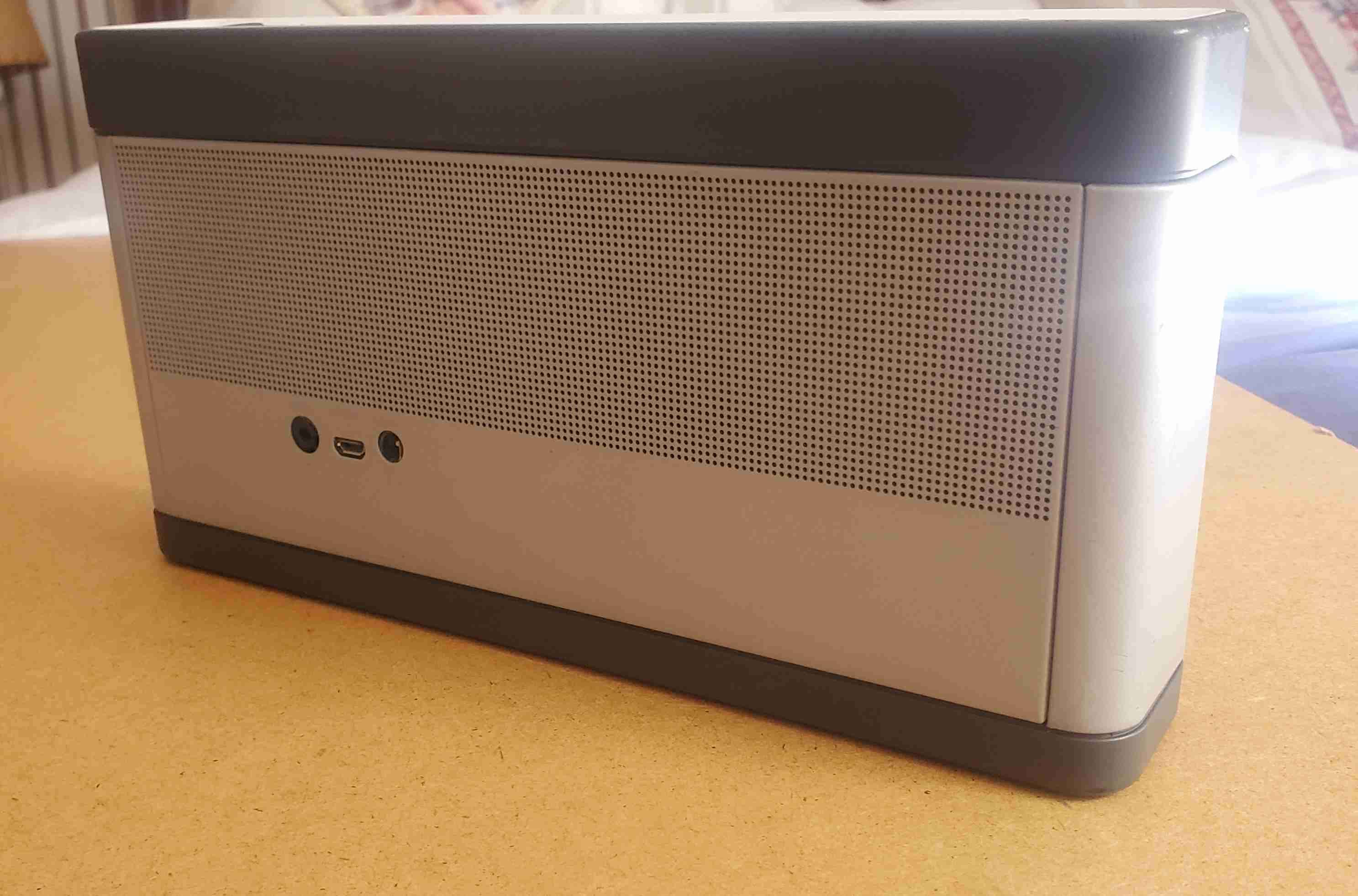 Parlante Bose portátil gris - miniatura 3