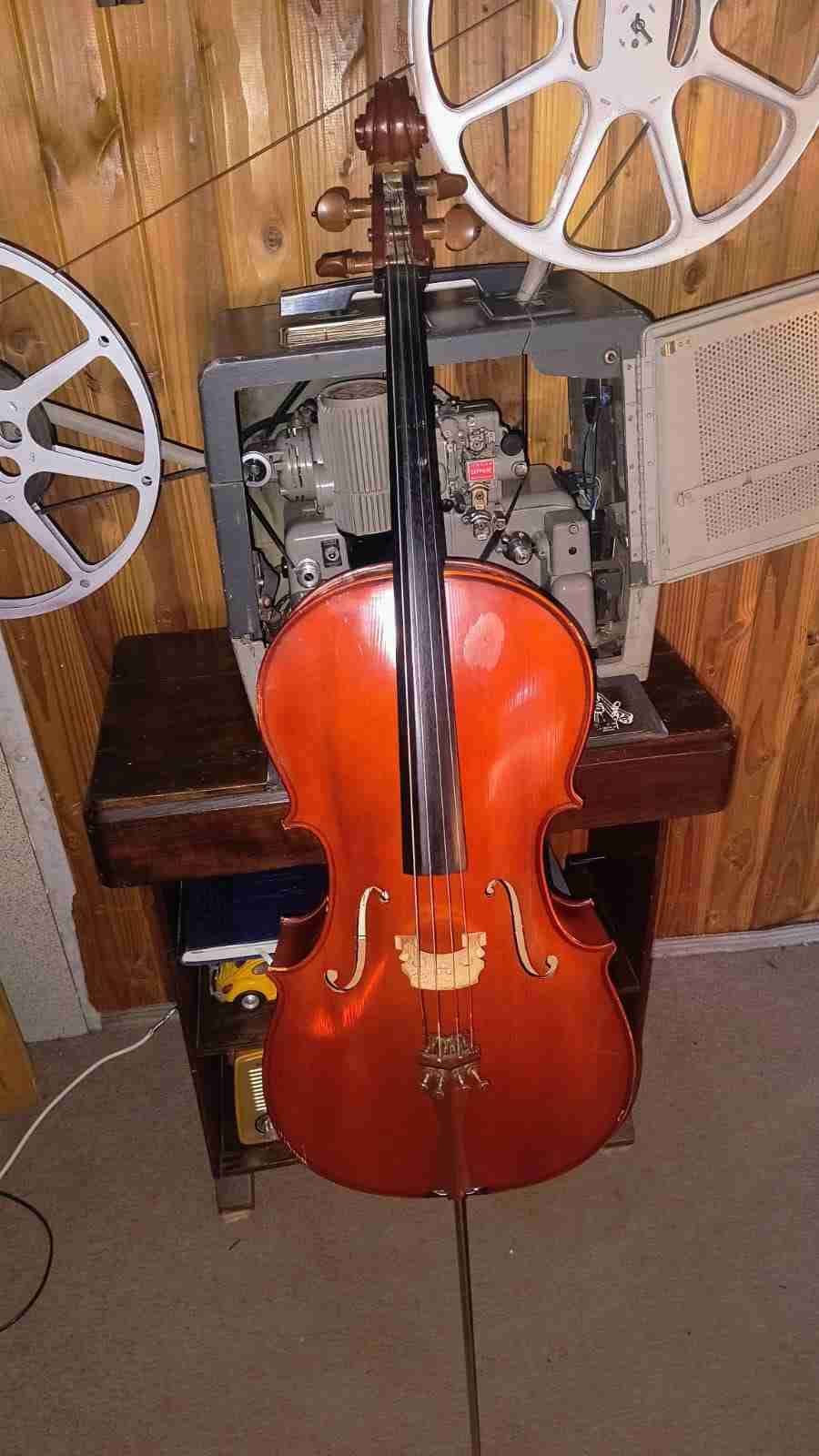 Violonchelo clásico en buen estado.. Cremona 1/4 - miniatura 2