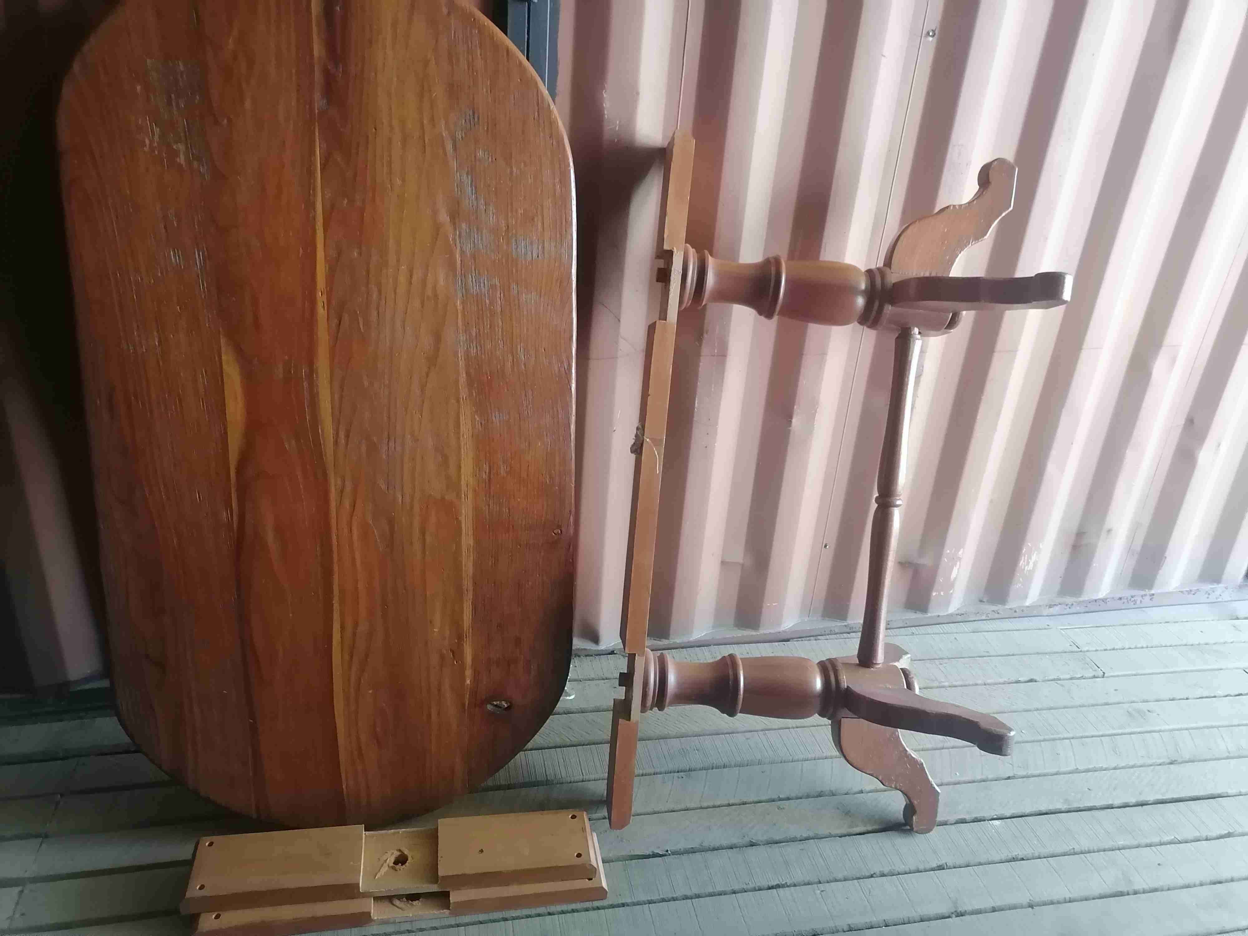 Mesa de Centro Ovalada - Pino Oregón Sólido - 1