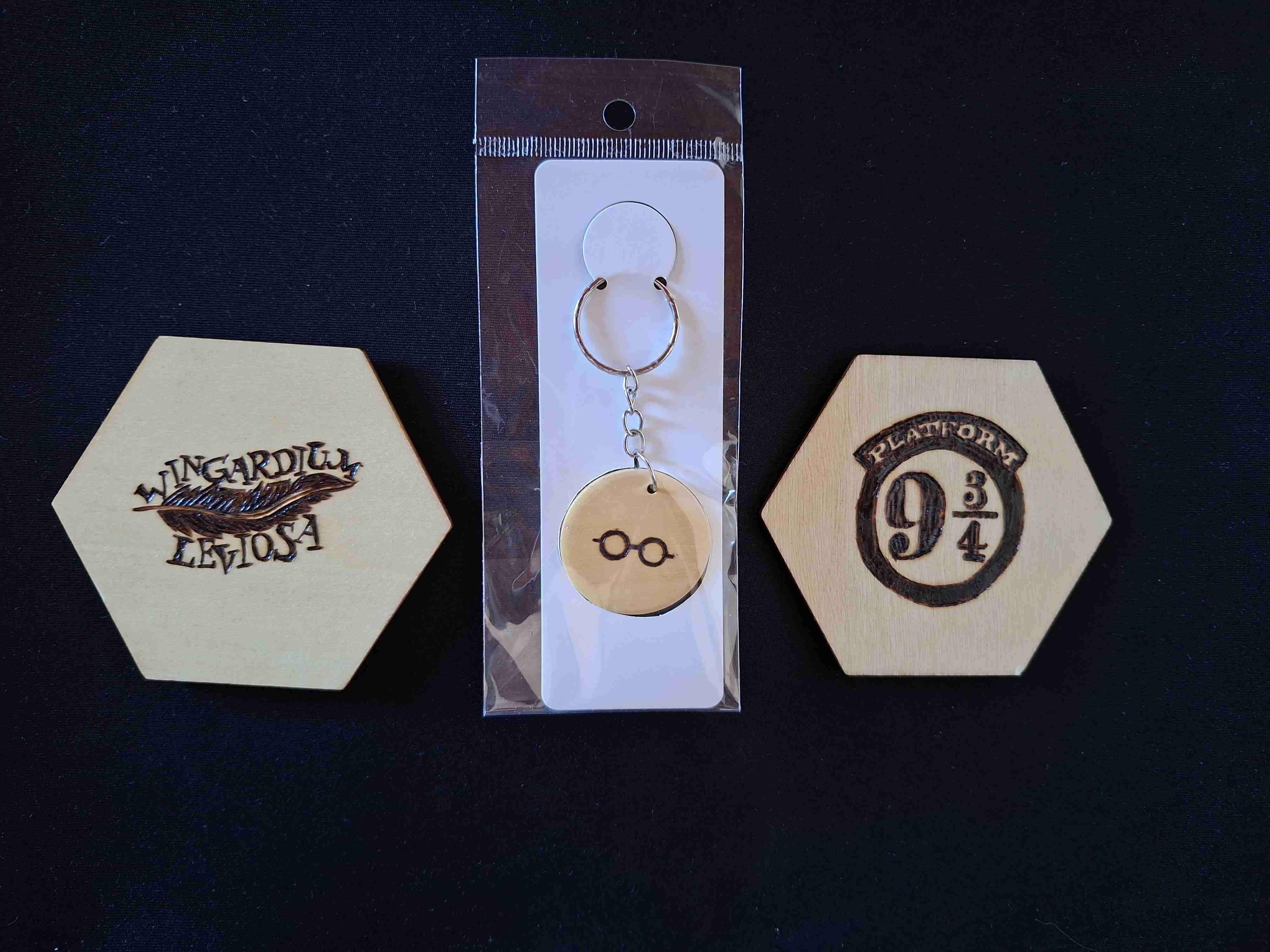 Set de posavasos y llaveros de Harry Potter - 1