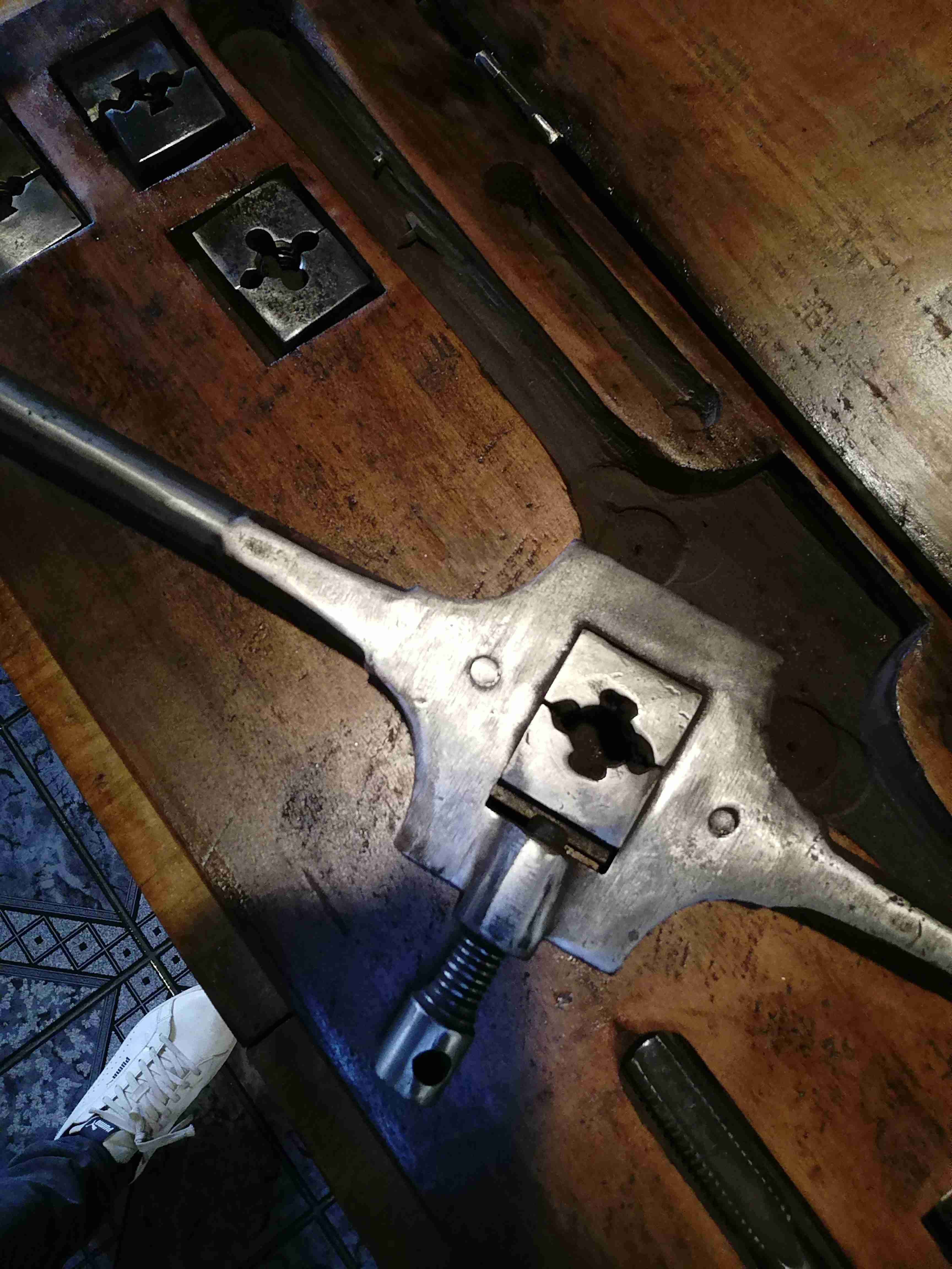 Set de herramientas de roscar tarragas vintage - miniatura 6