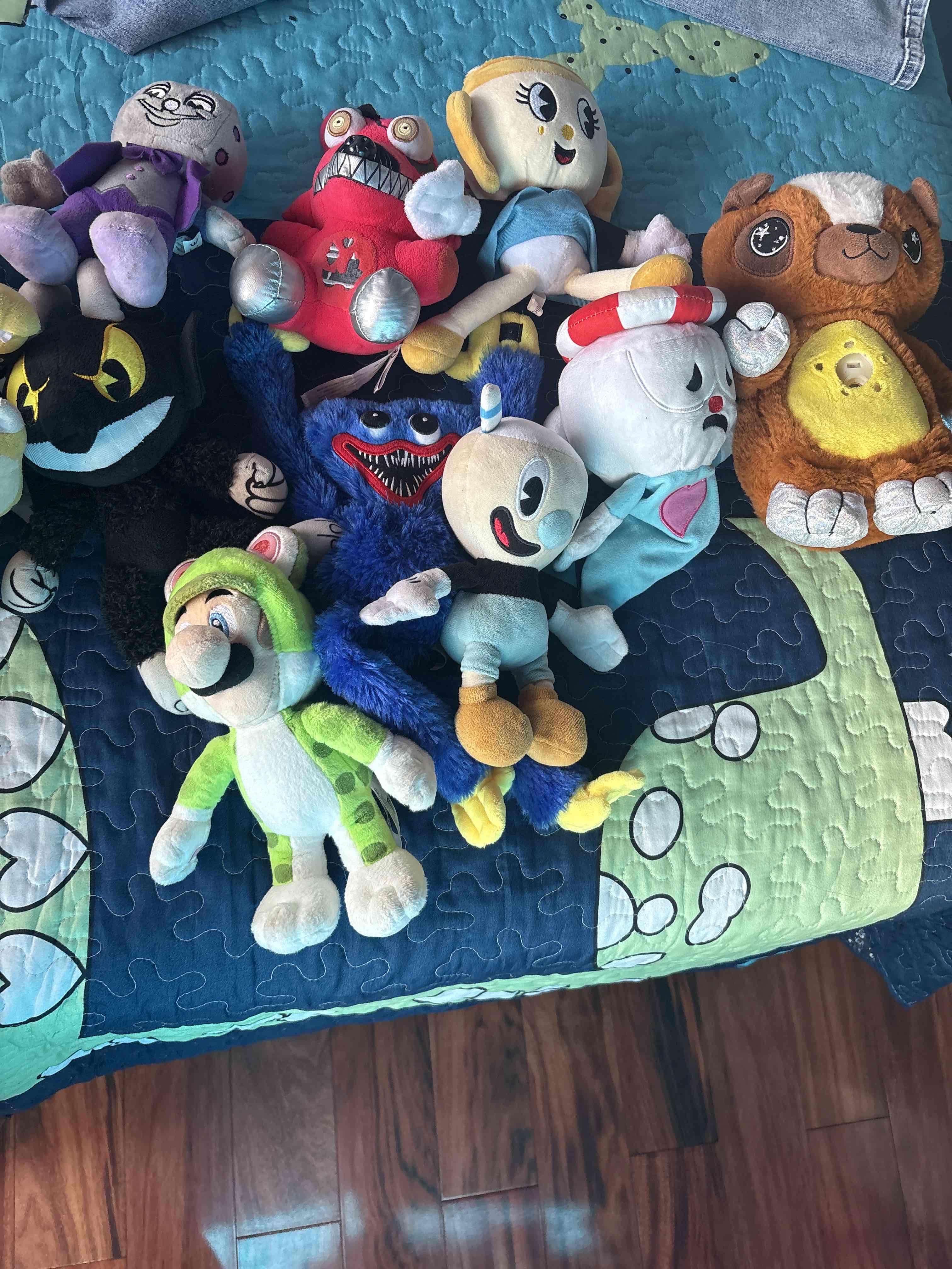 Set de peluches variados