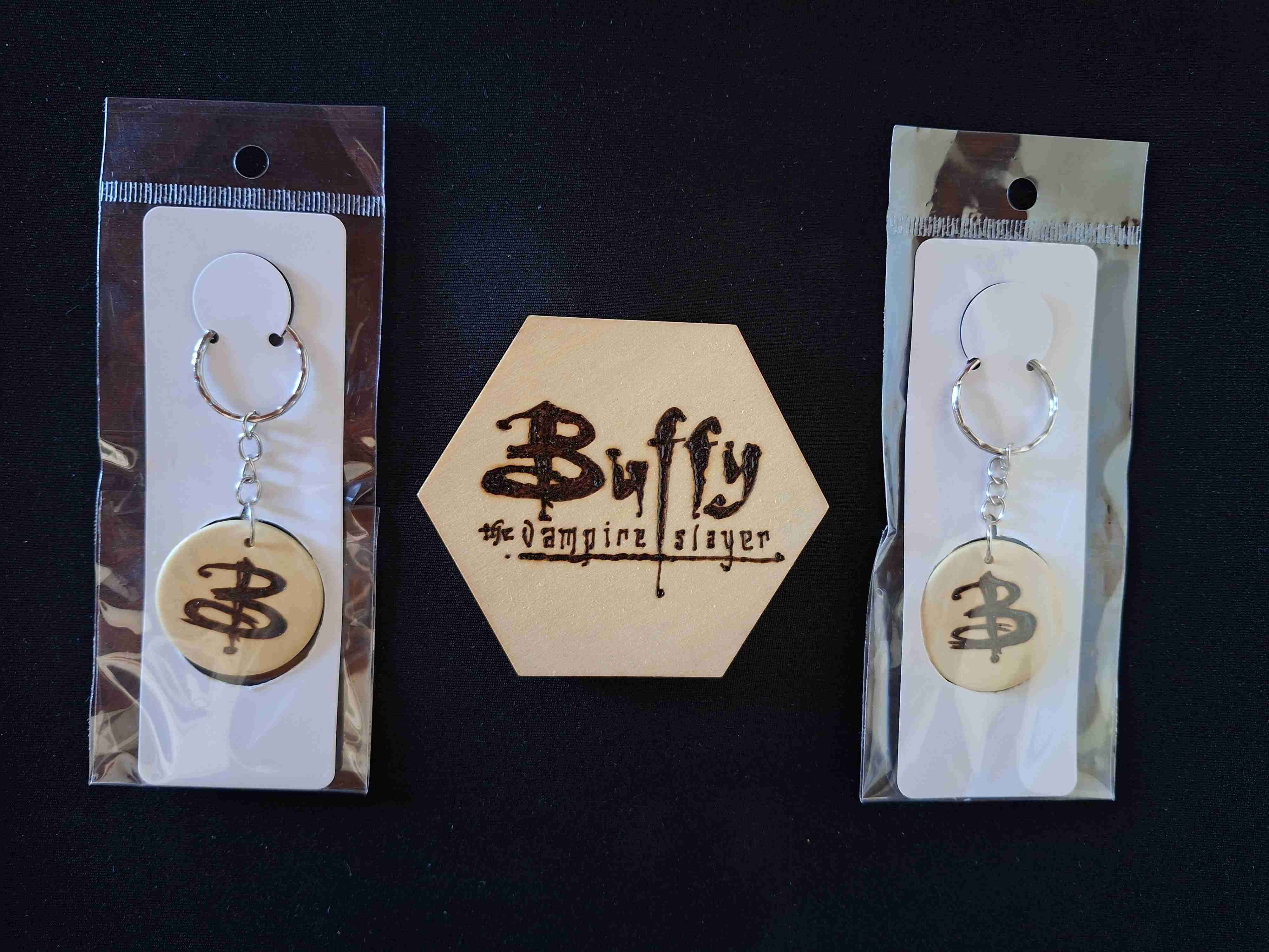 Set de 2 llaveros y un posavasos de Buffy - 1