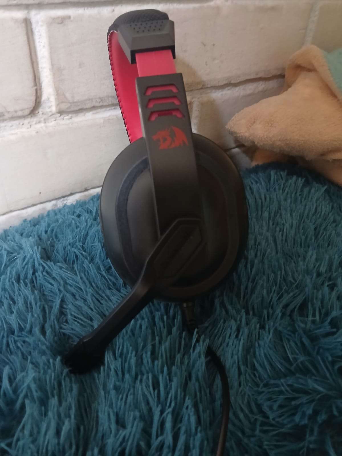 Audífonos REDDRAGON GAMER - miniatura 4