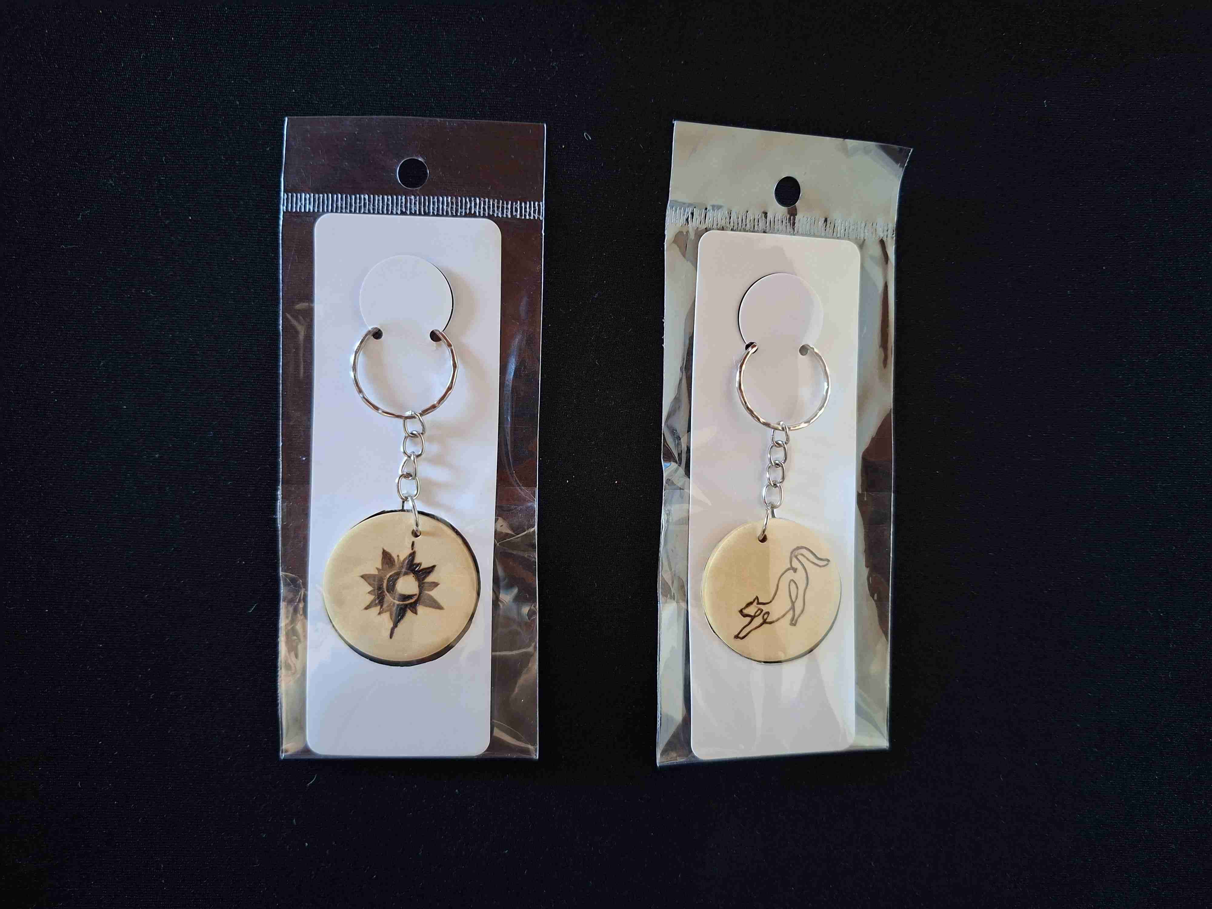 Pack de 2 llaveros de Gato y Luna con Sol - miniatura 1