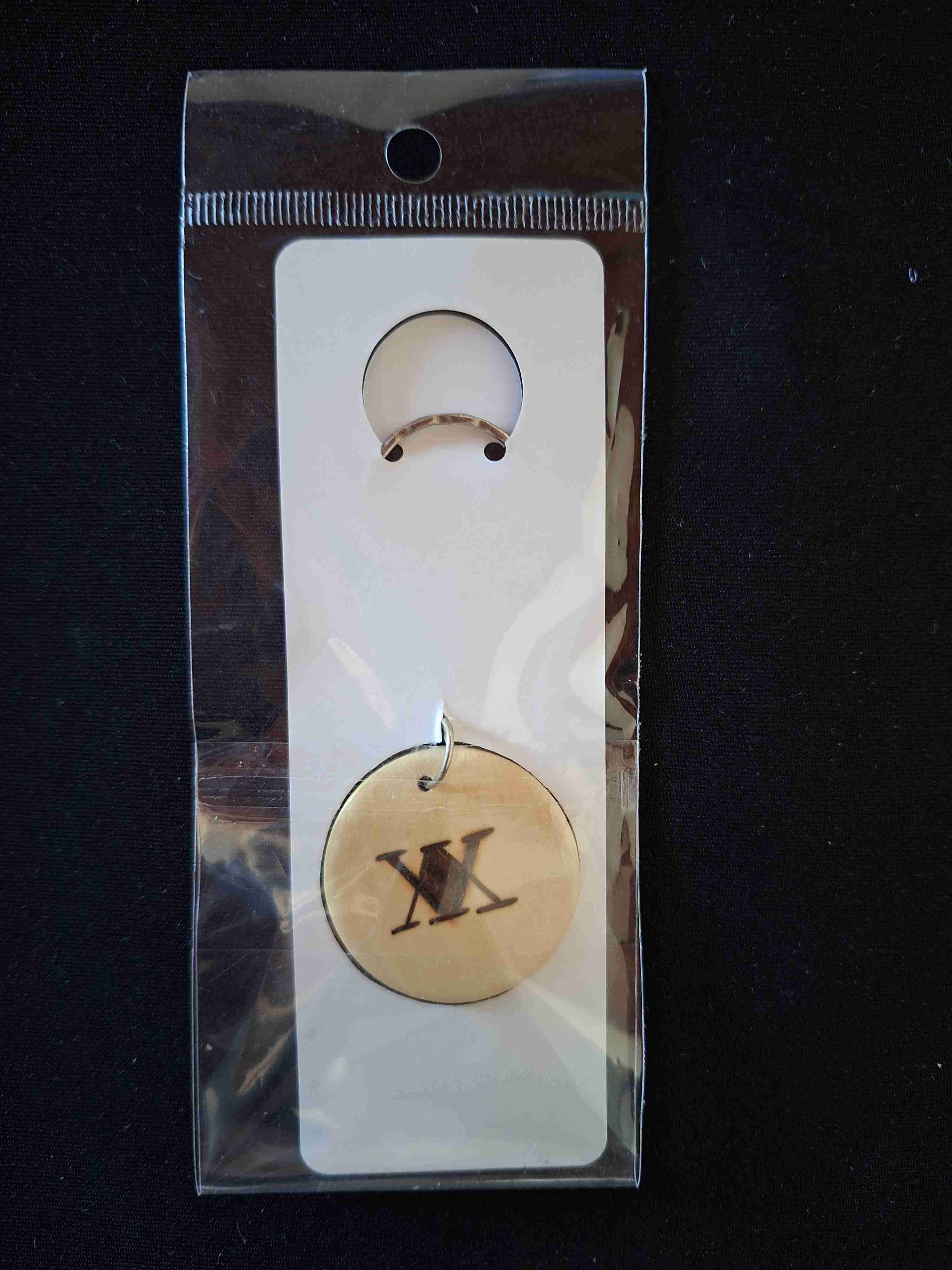 Llavero artesanal Hisoka - miniatura 1