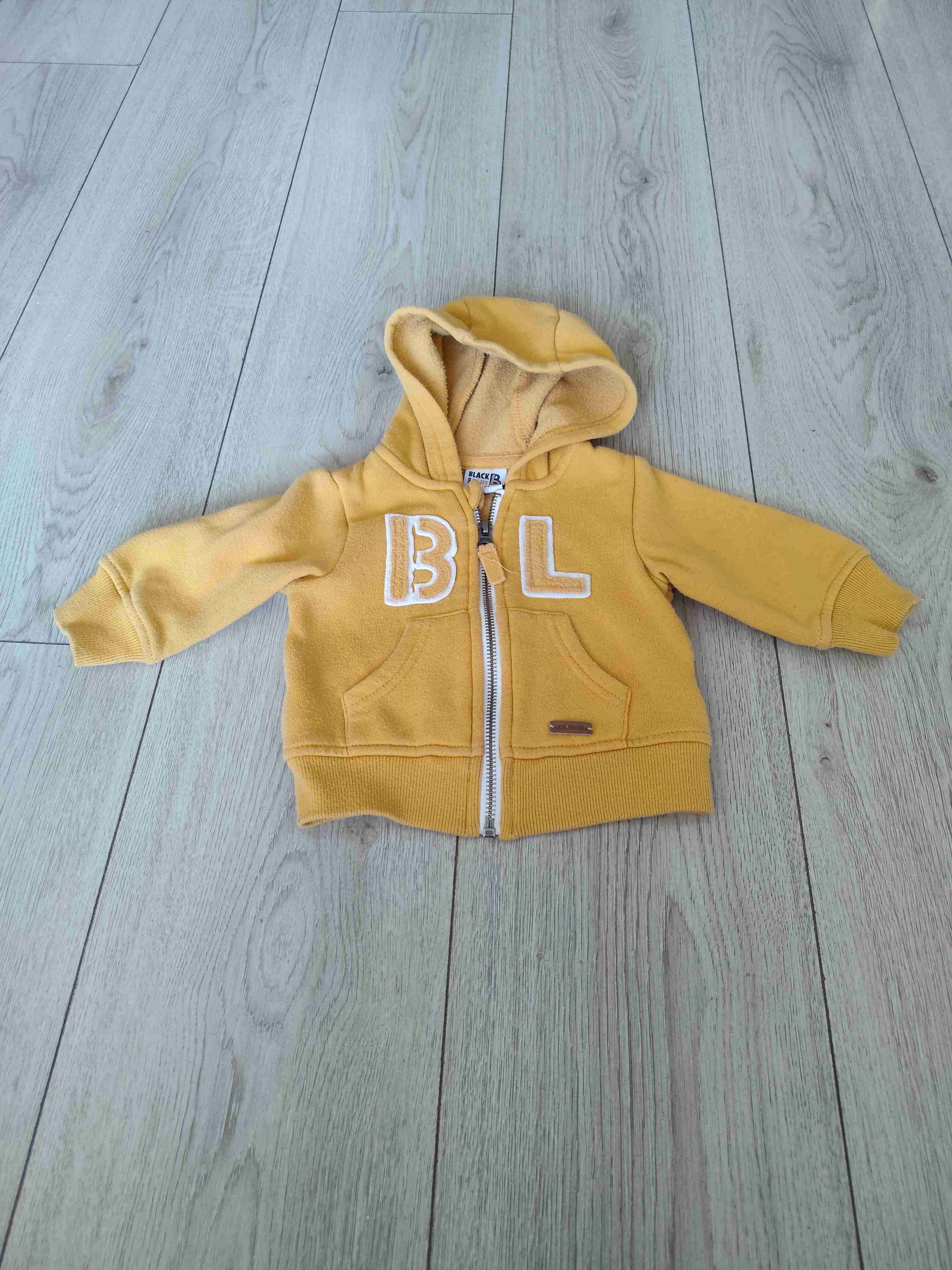 Polerón bebé amarillo con capucha - 1