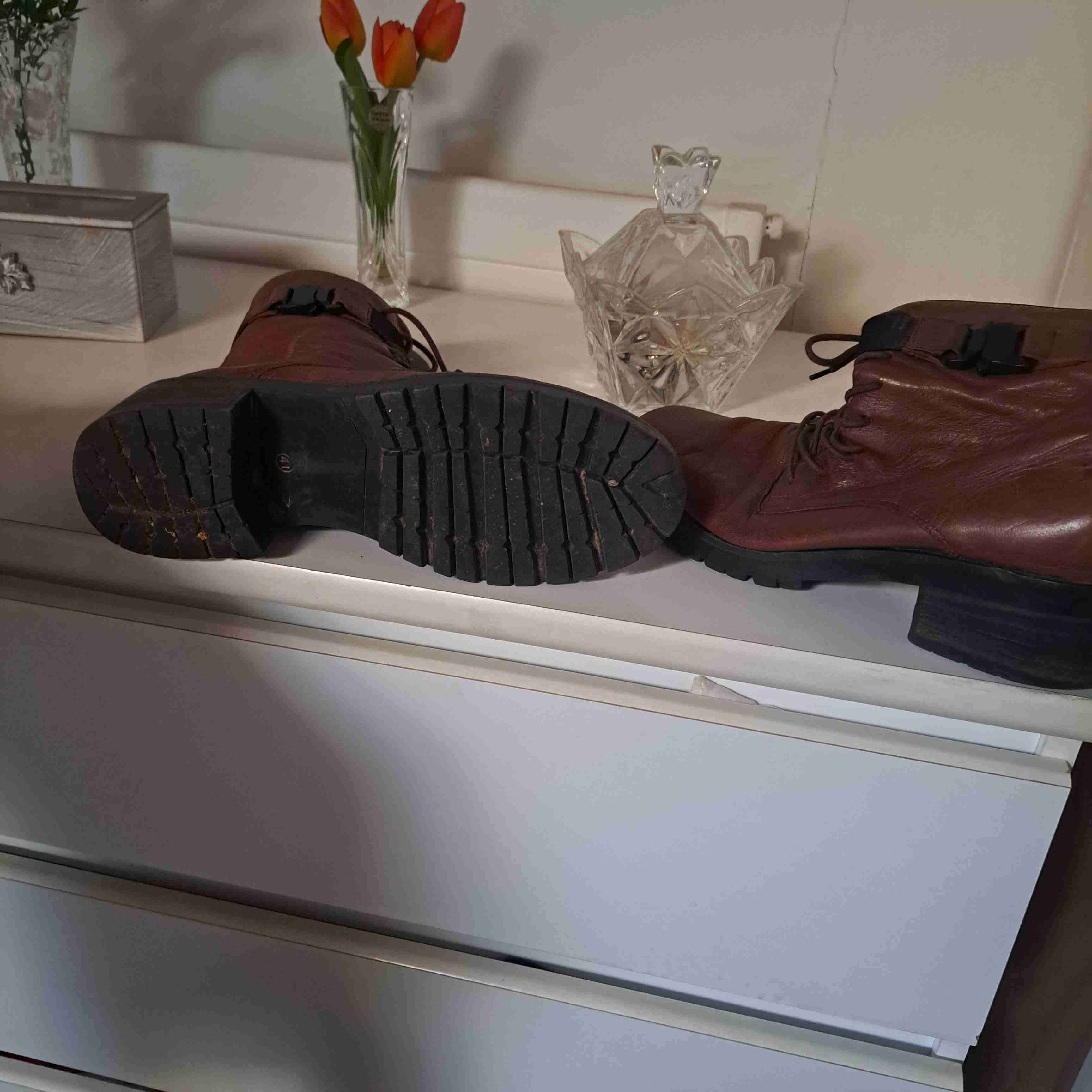 Botas de cuero marrón - miniatura 2