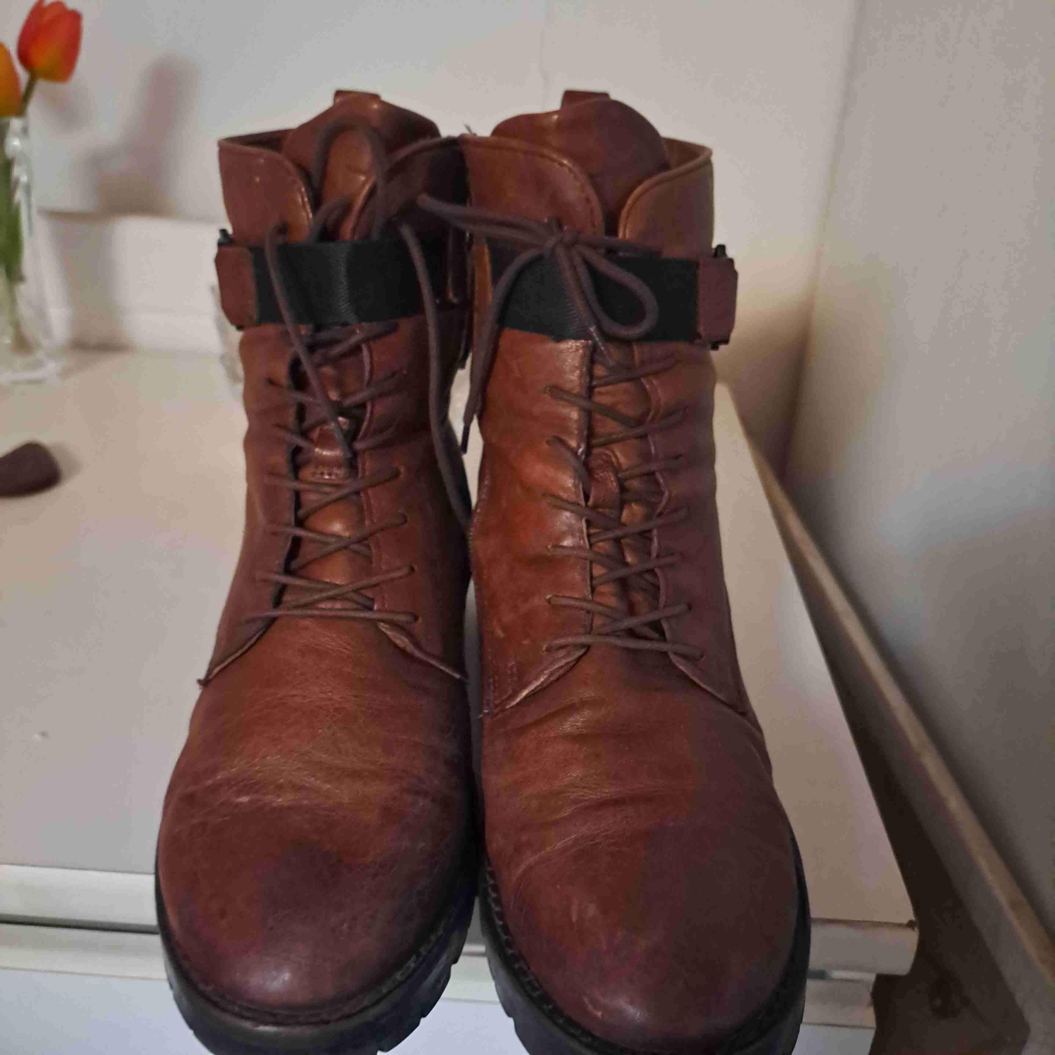 Botas de cuero marrón - miniatura 3