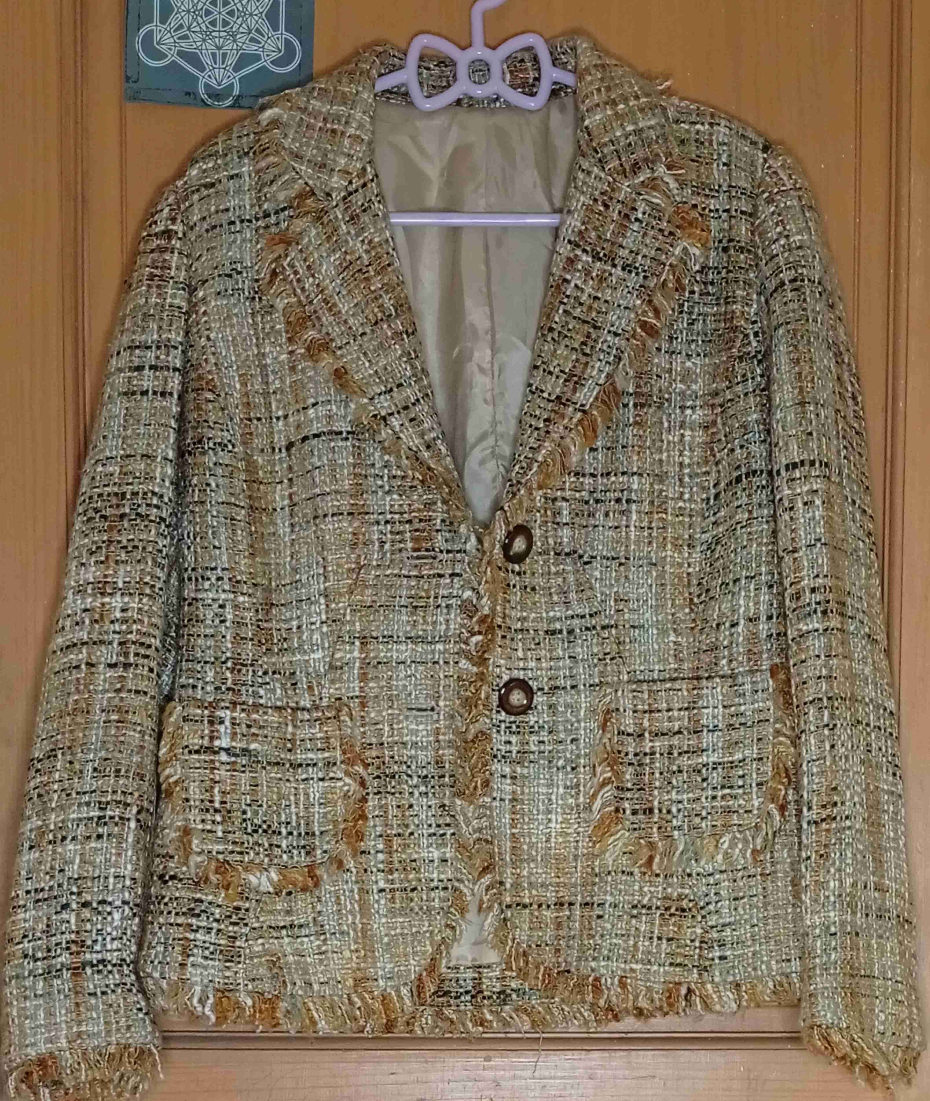 Blazer estilo Chanel color tierra - 2