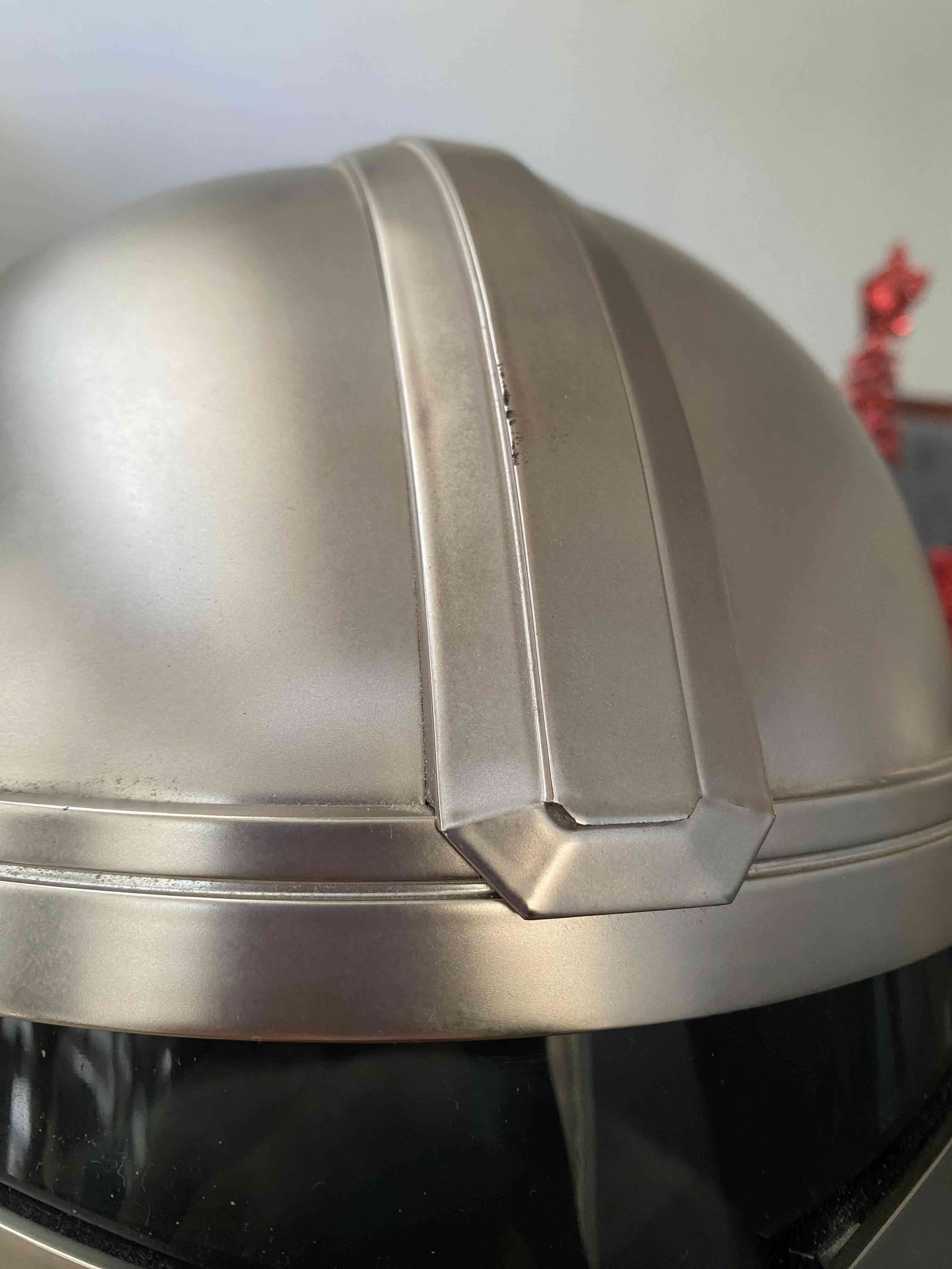 Casco coleccionable mandalorian black series hasbr - miniatura 4
