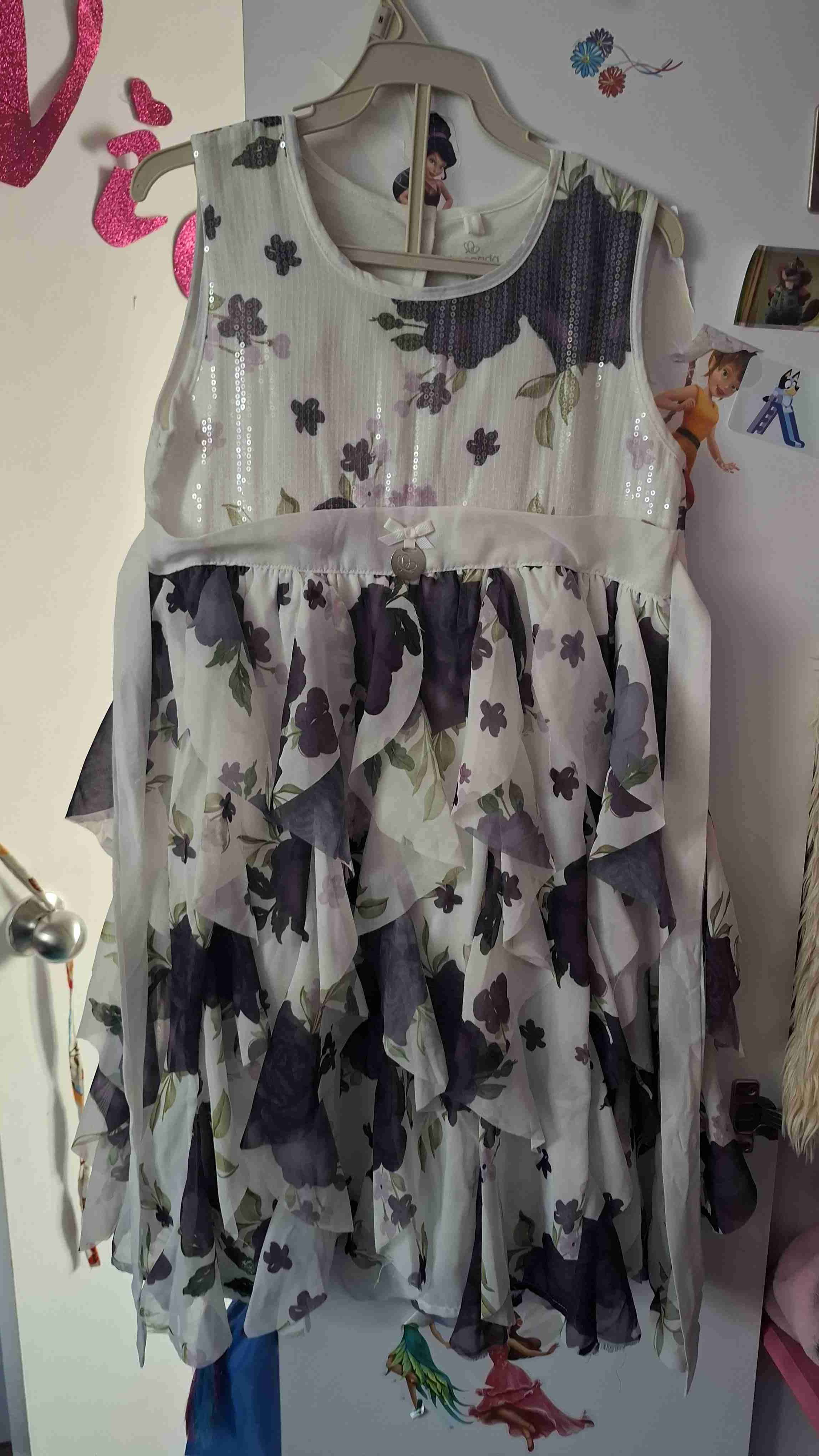 Vestido floral con volantes - miniatura 1