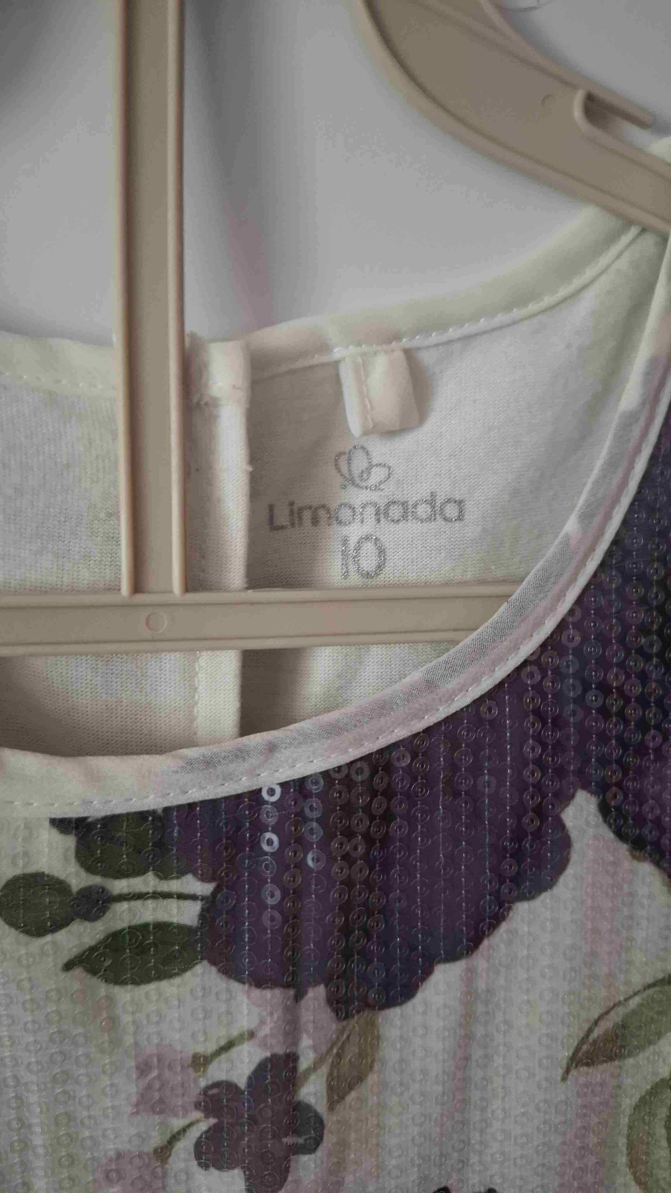 Vestido floral con volantes - miniatura 4