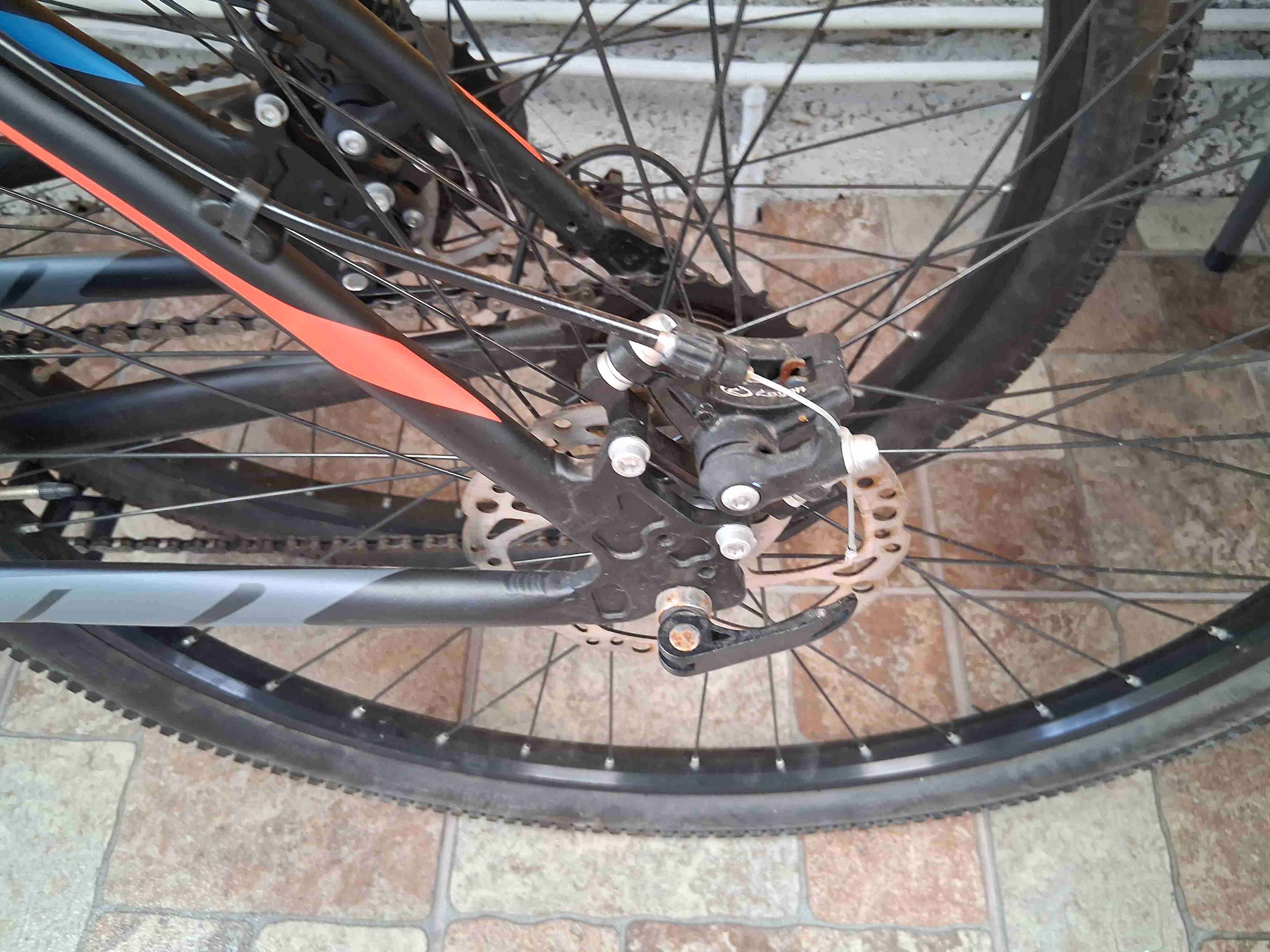 Bicicleta de montaña MTB negra - 3