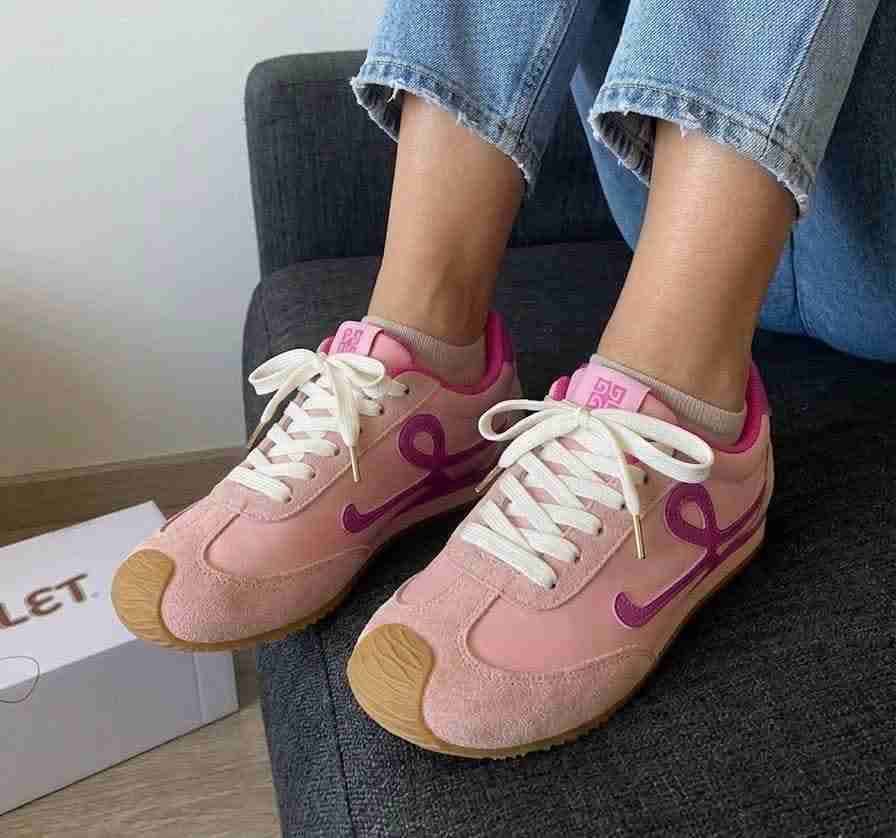 Zapatillas deportivas rosadas - miniatura 2