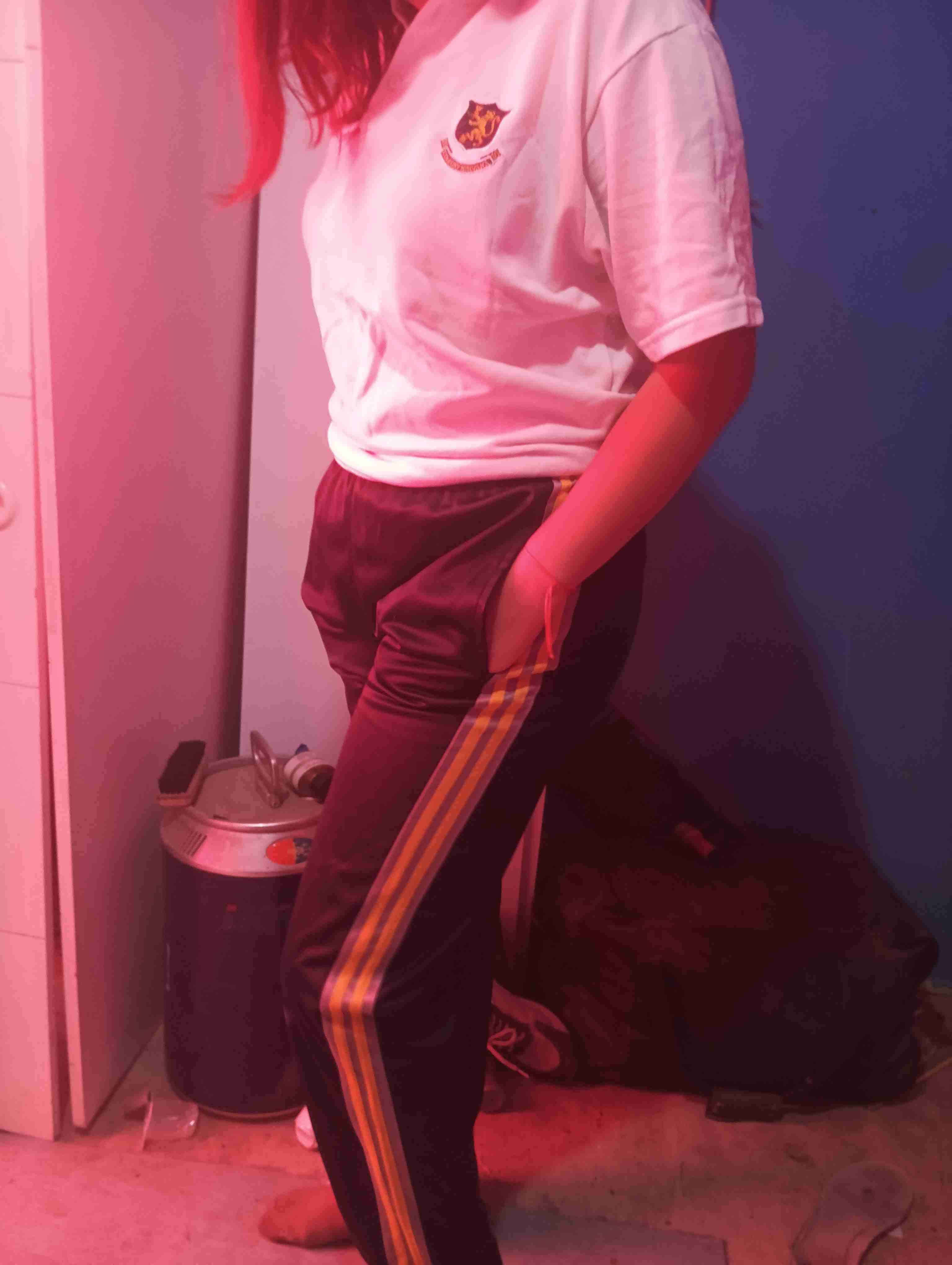 buzo colegio nirvana - miniatura 2