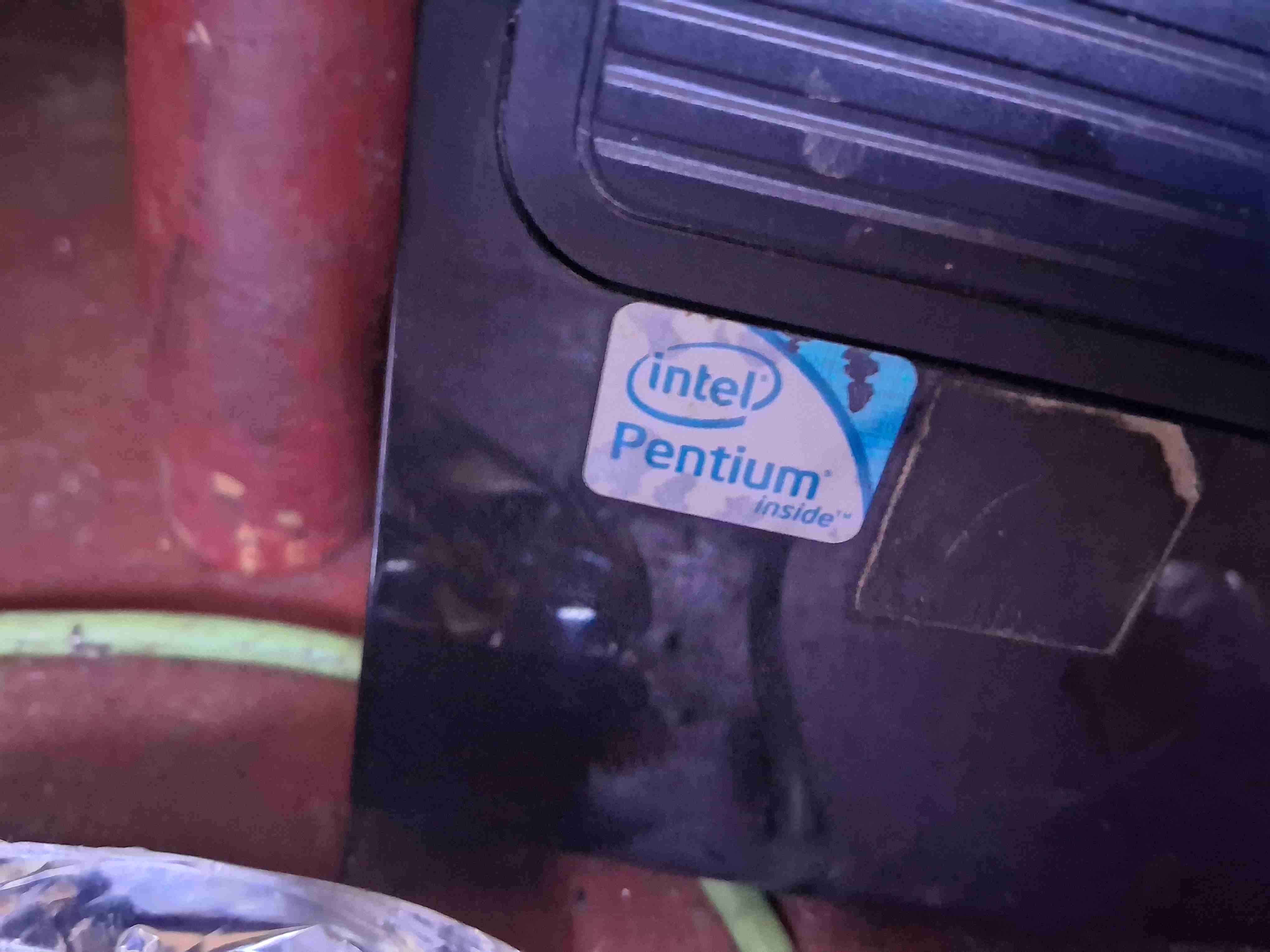Computador con Intel Pentium G850 - miniatura 4