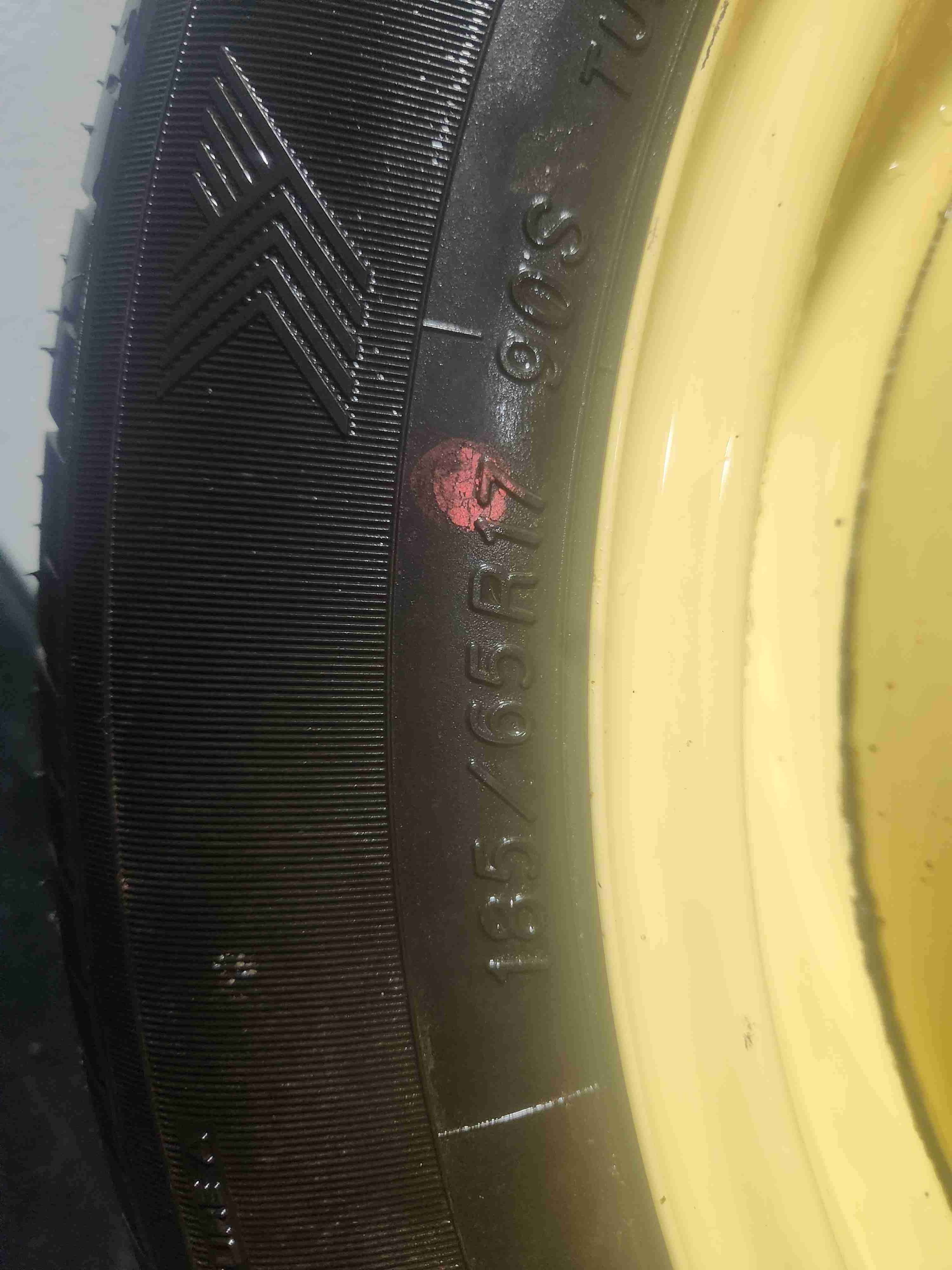 Neumático radial nuevo - miniatura 3