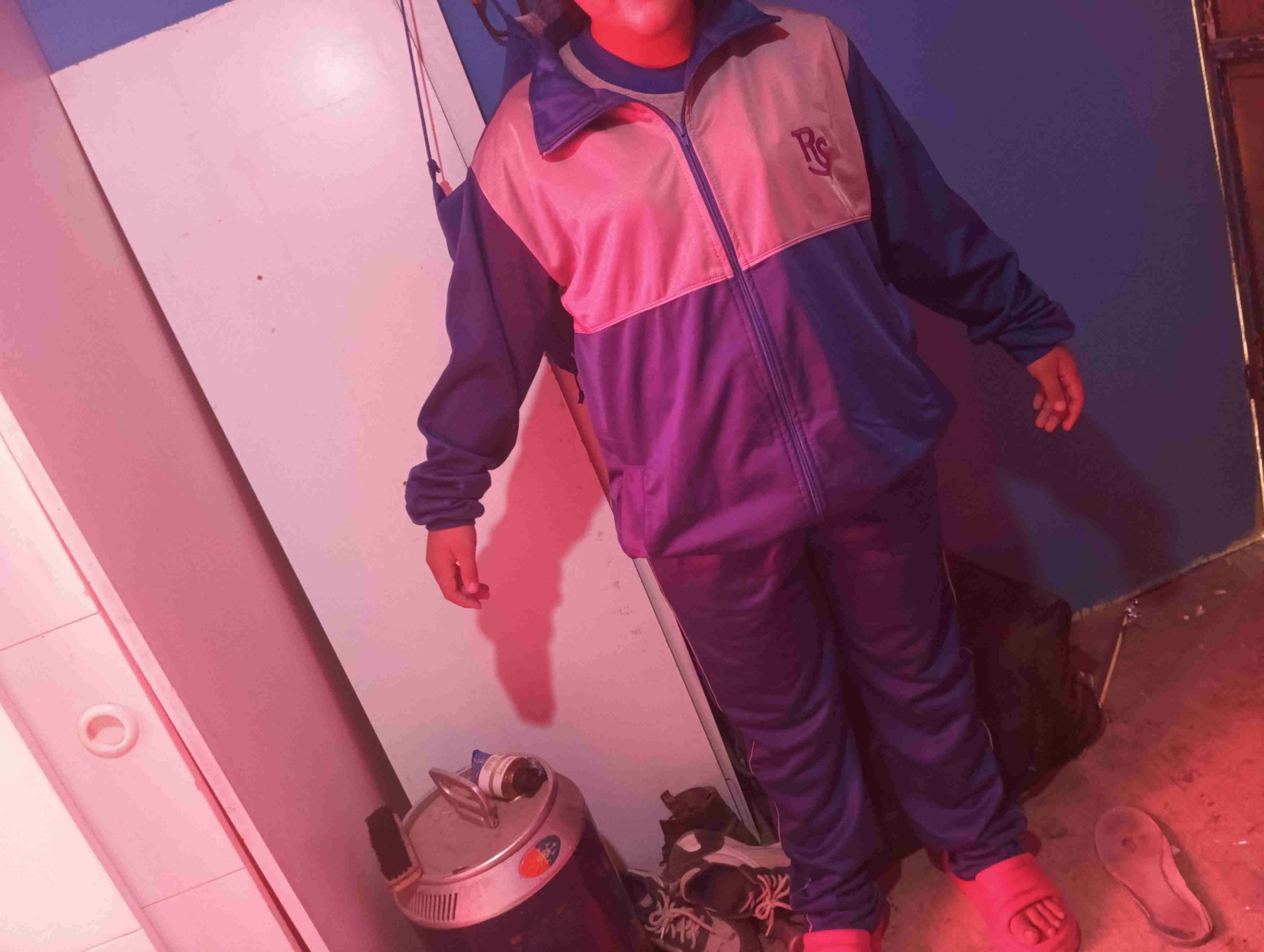 buzo rupanic shool - miniatura 3