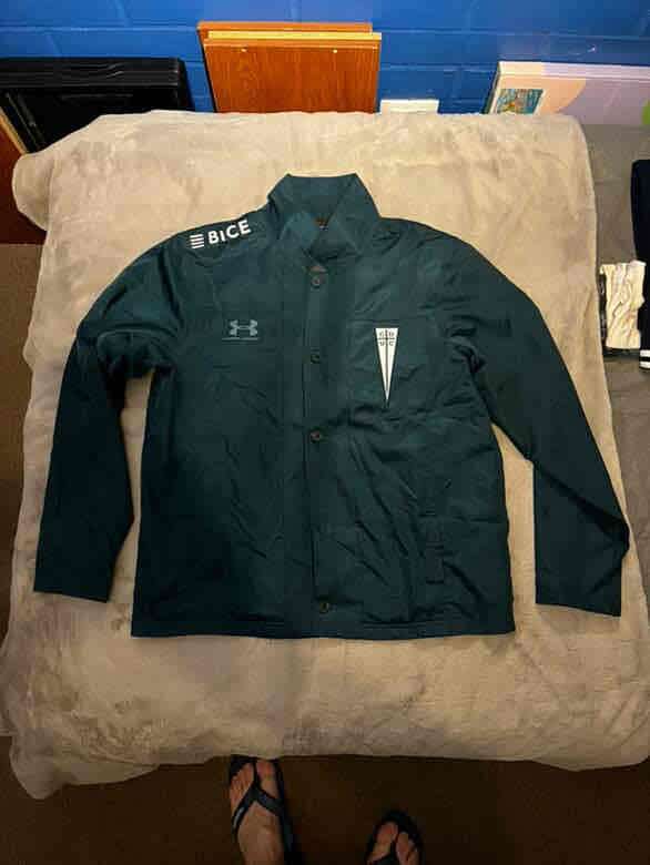 Chaqueta deportiva UA consentracion UC - 4