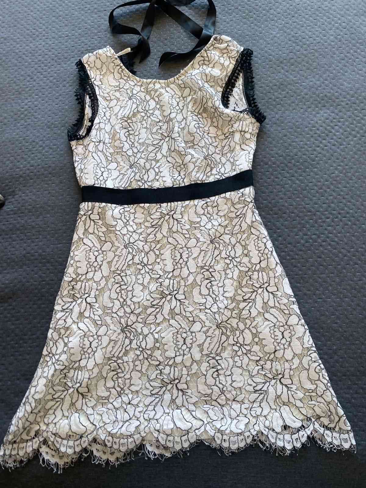 Vestidos en excelente estado. - 1