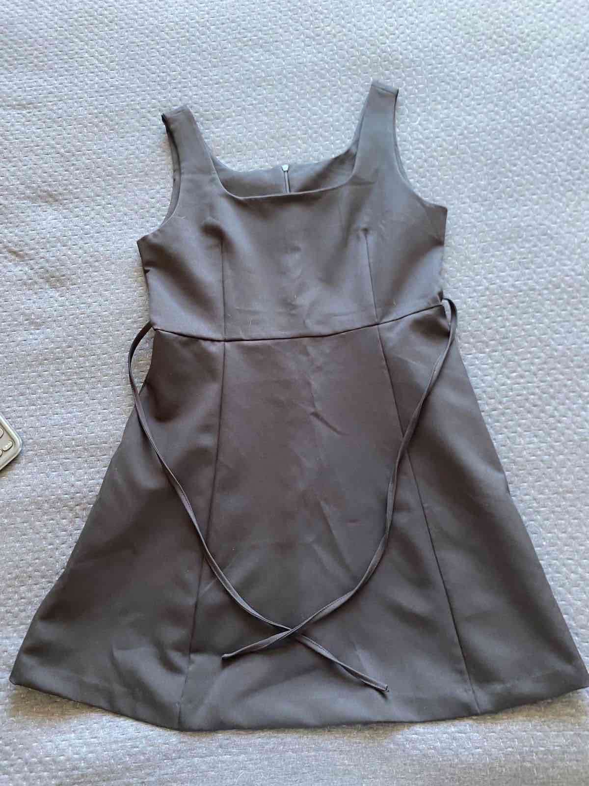 Vestidos en excelente estado. - 5