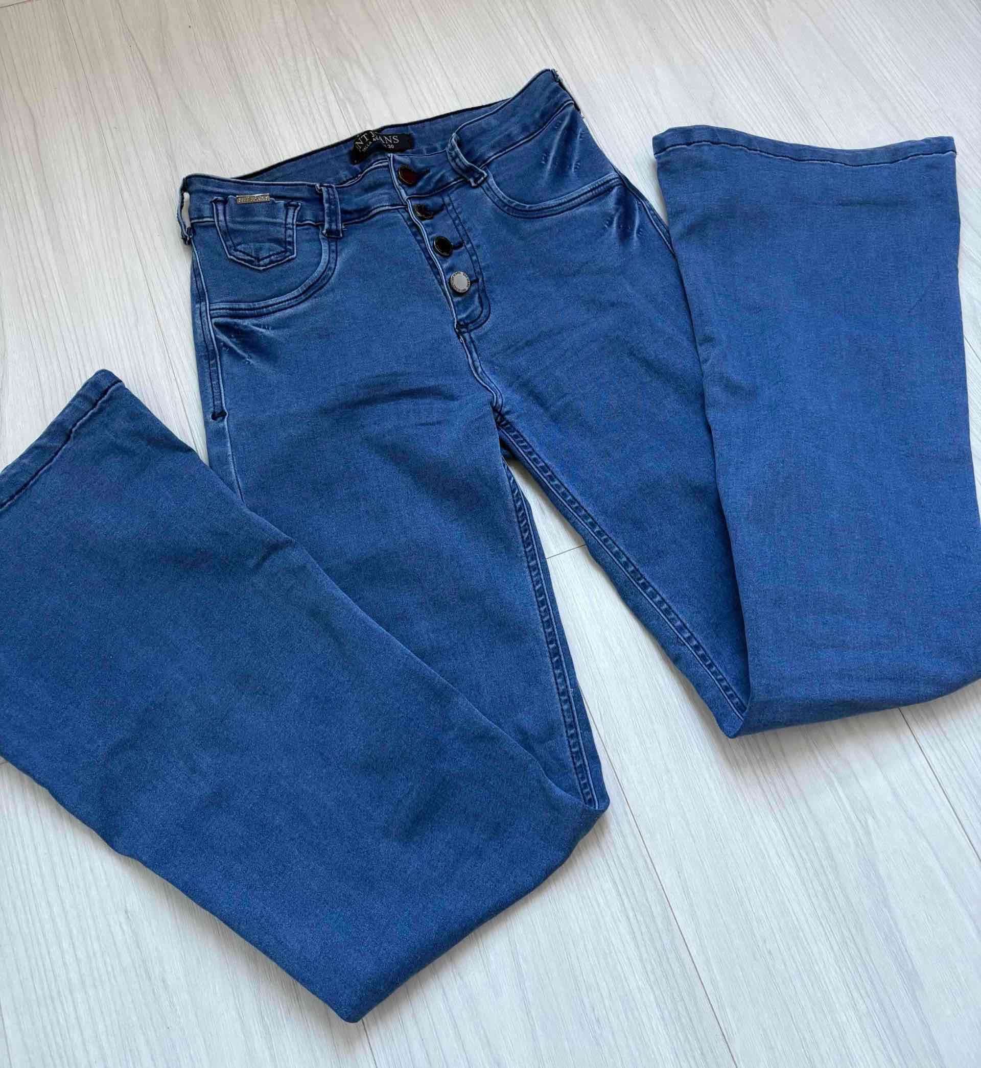 Jeans acampanados azules - miniatura 2