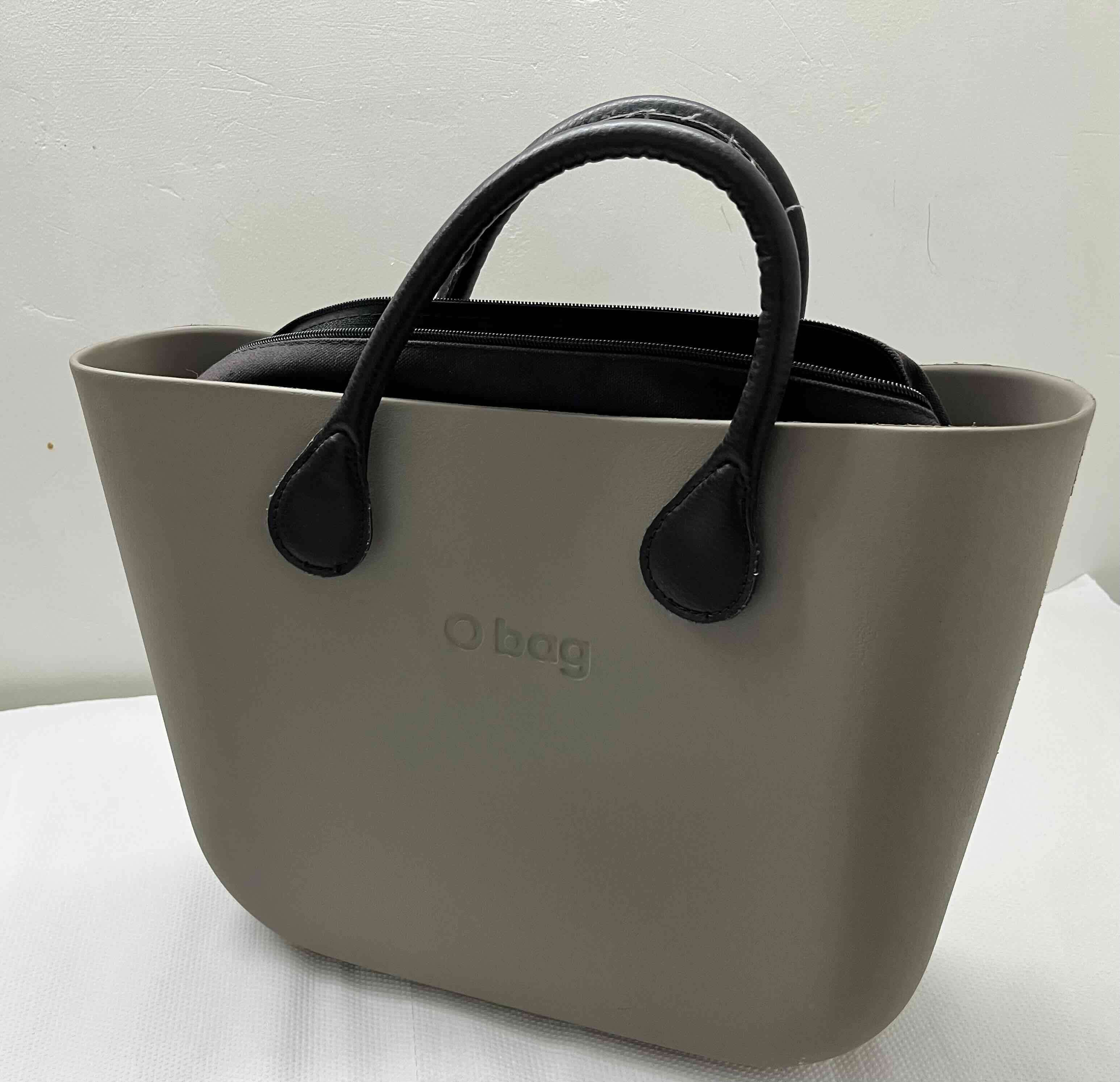 Bolso tote O bag beige y negro - miniatura 2