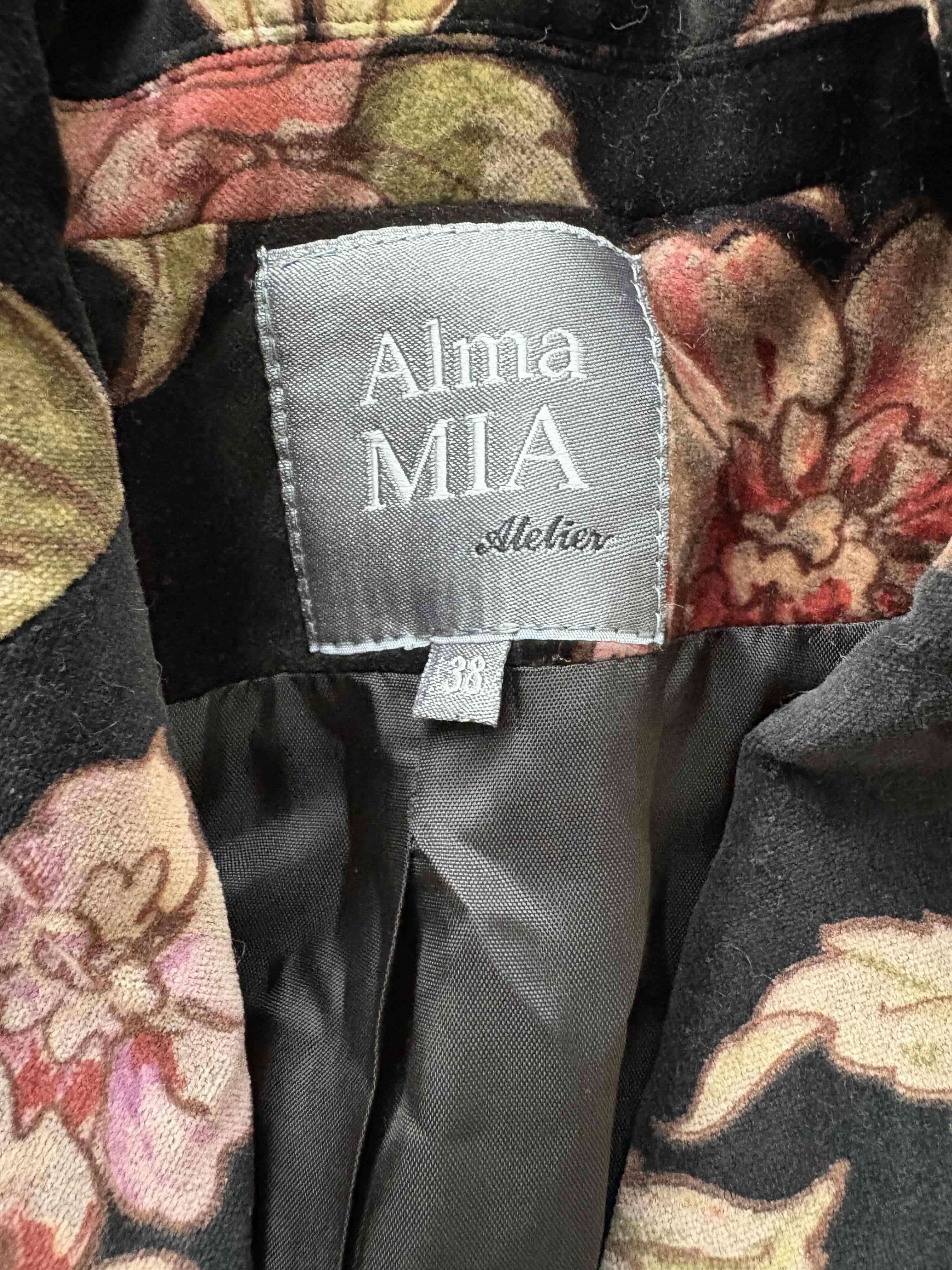 Blazer floral negro y rosa - miniatura 3