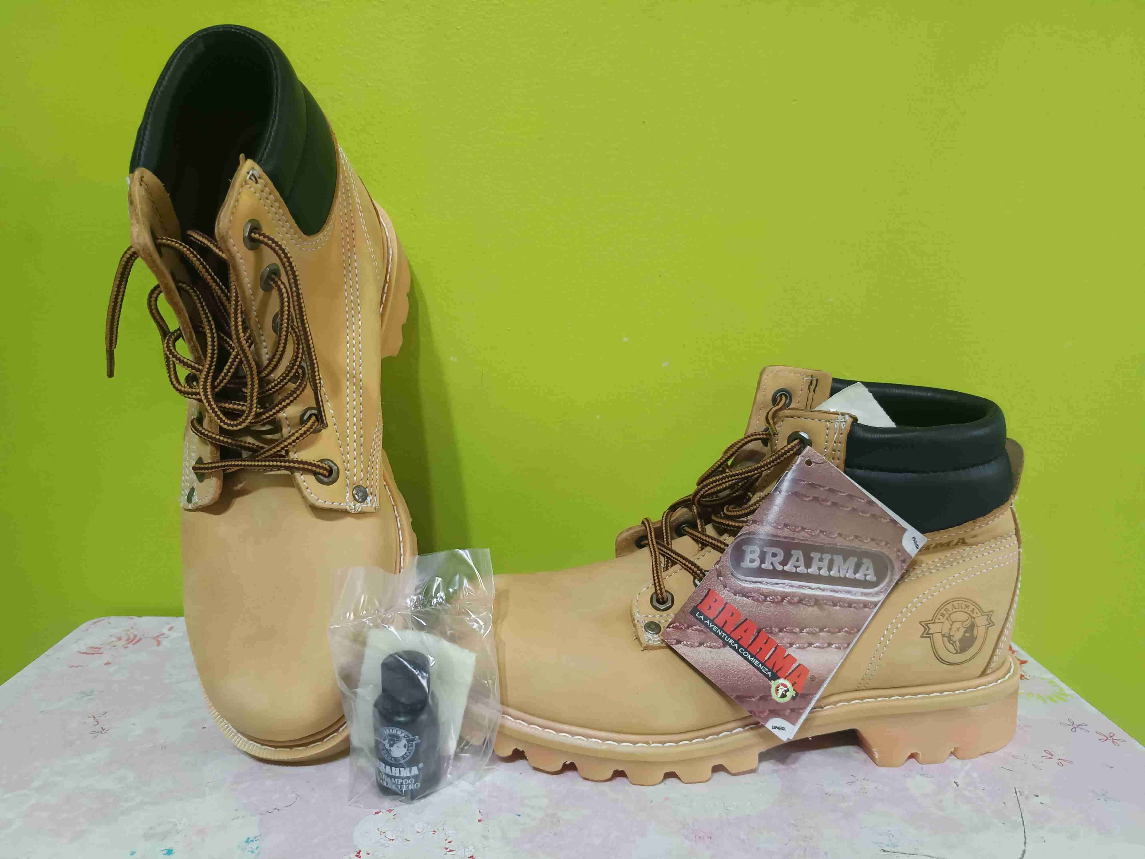 Botines Brahma de cuero beige - miniatura 1