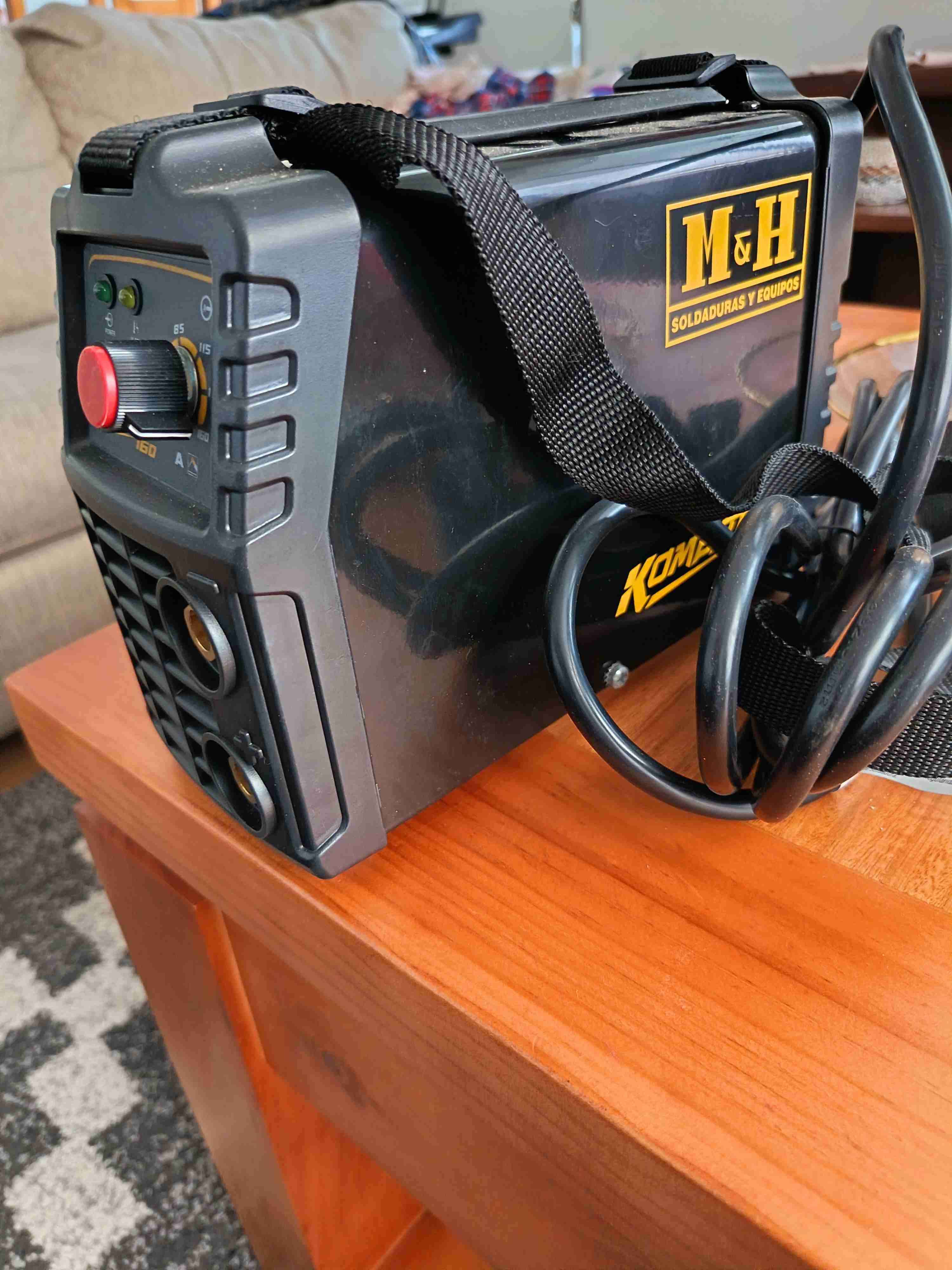 MAQUINA DE SOLDAR CON CARETA - miniatura 6