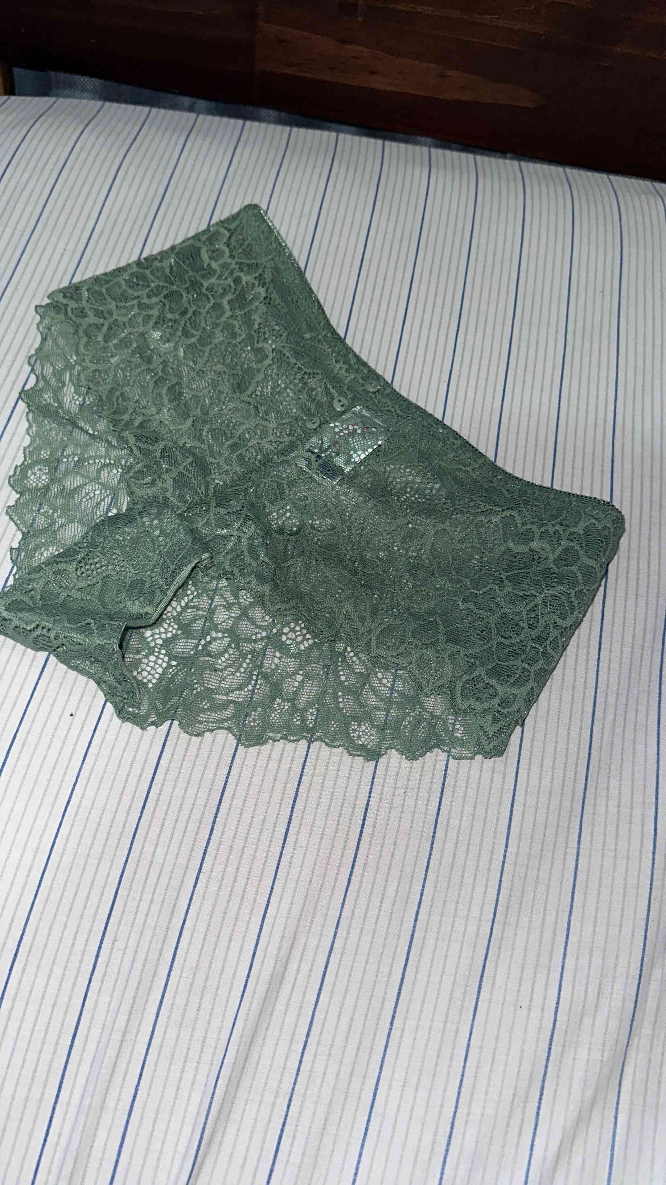 Panty encaje verde