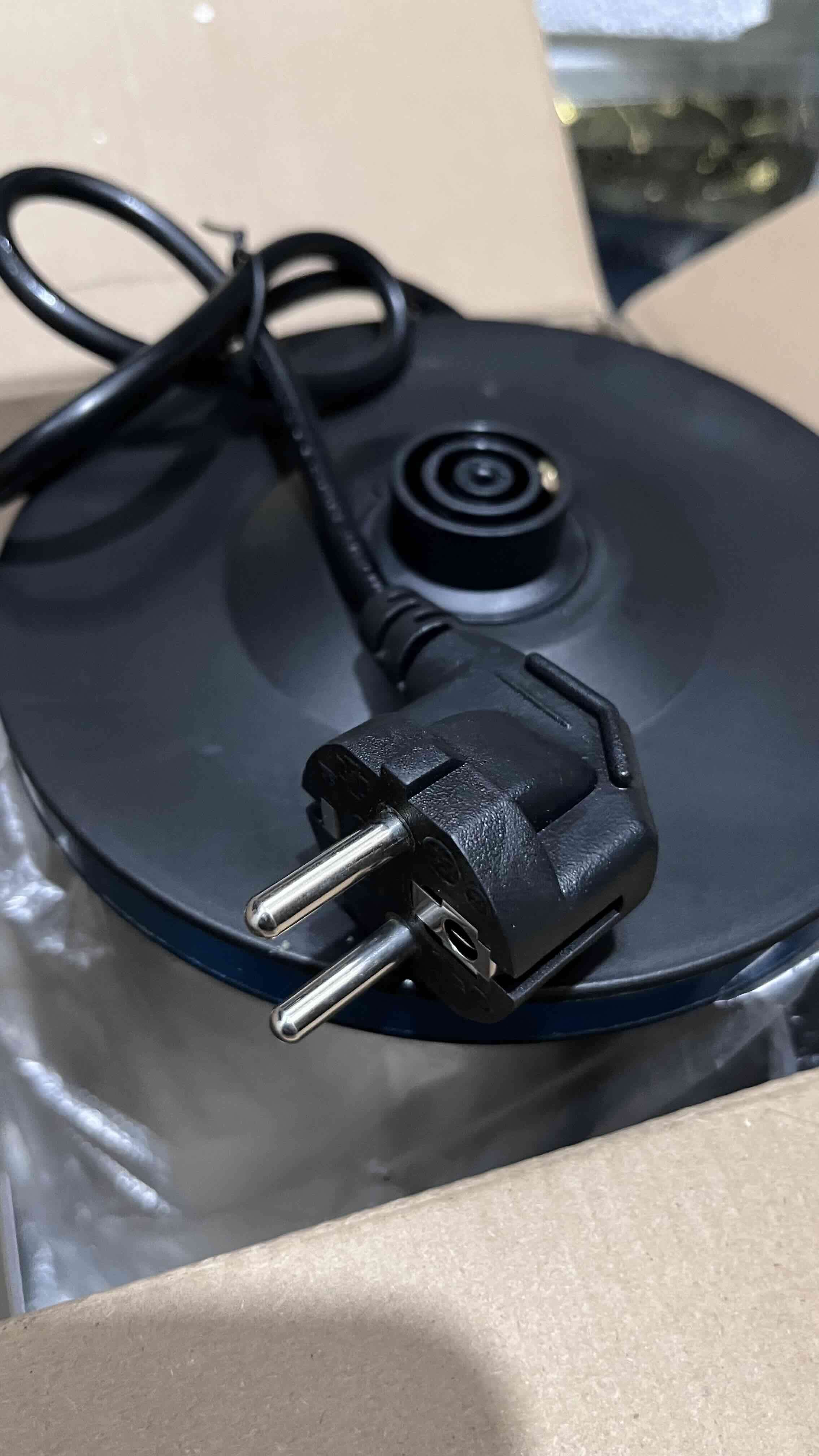 Tetera eléctrica RAF - miniatura 4