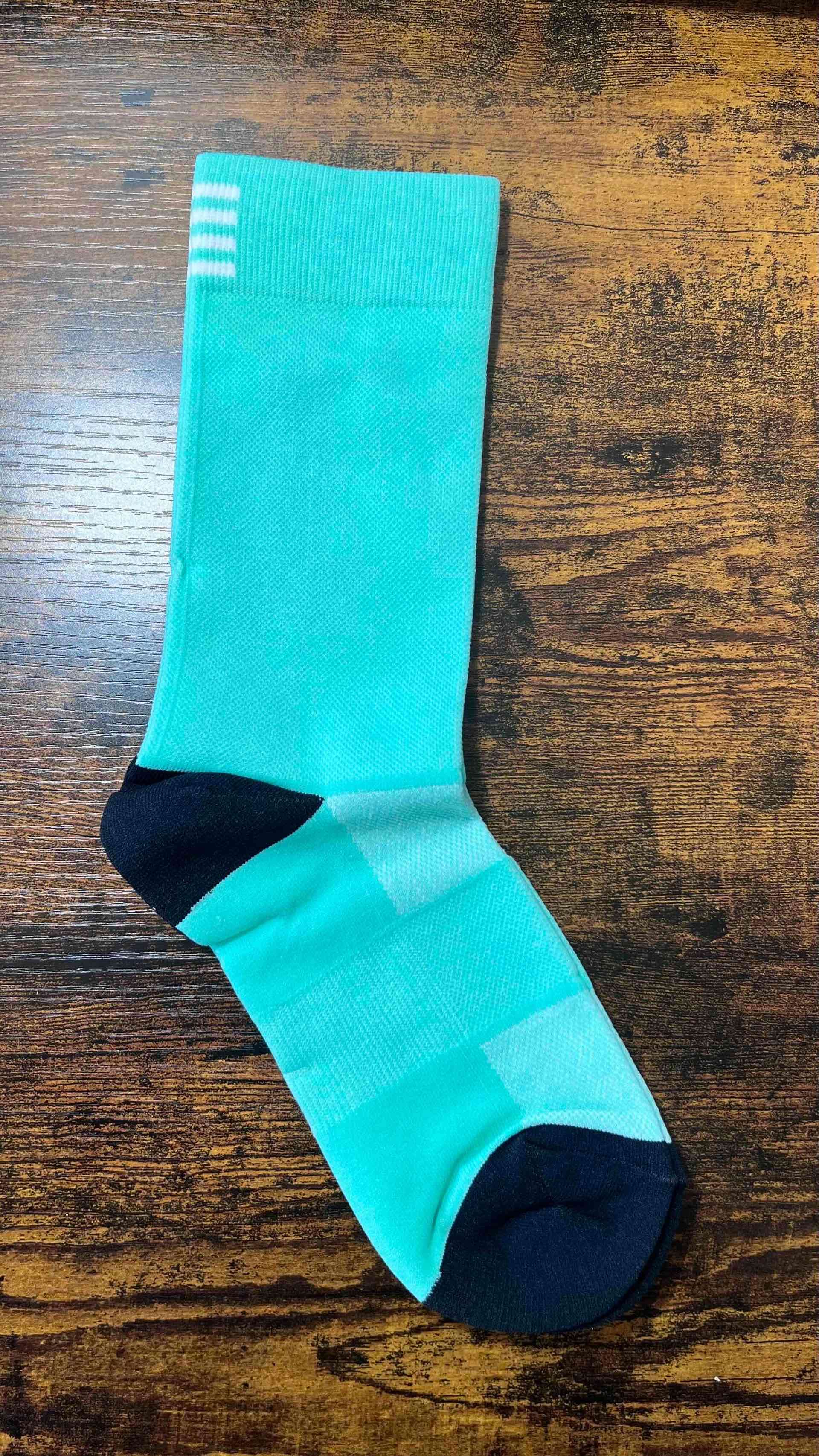 Calcetín turquesa con detalles - 1