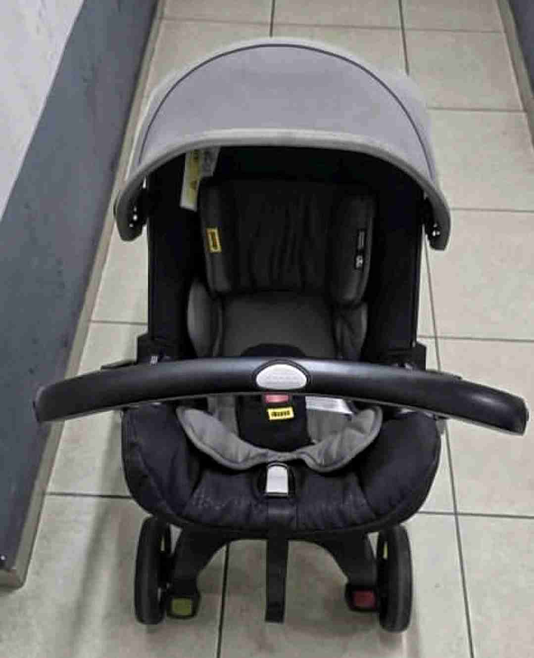 Silla de auto para bebé gris - 2