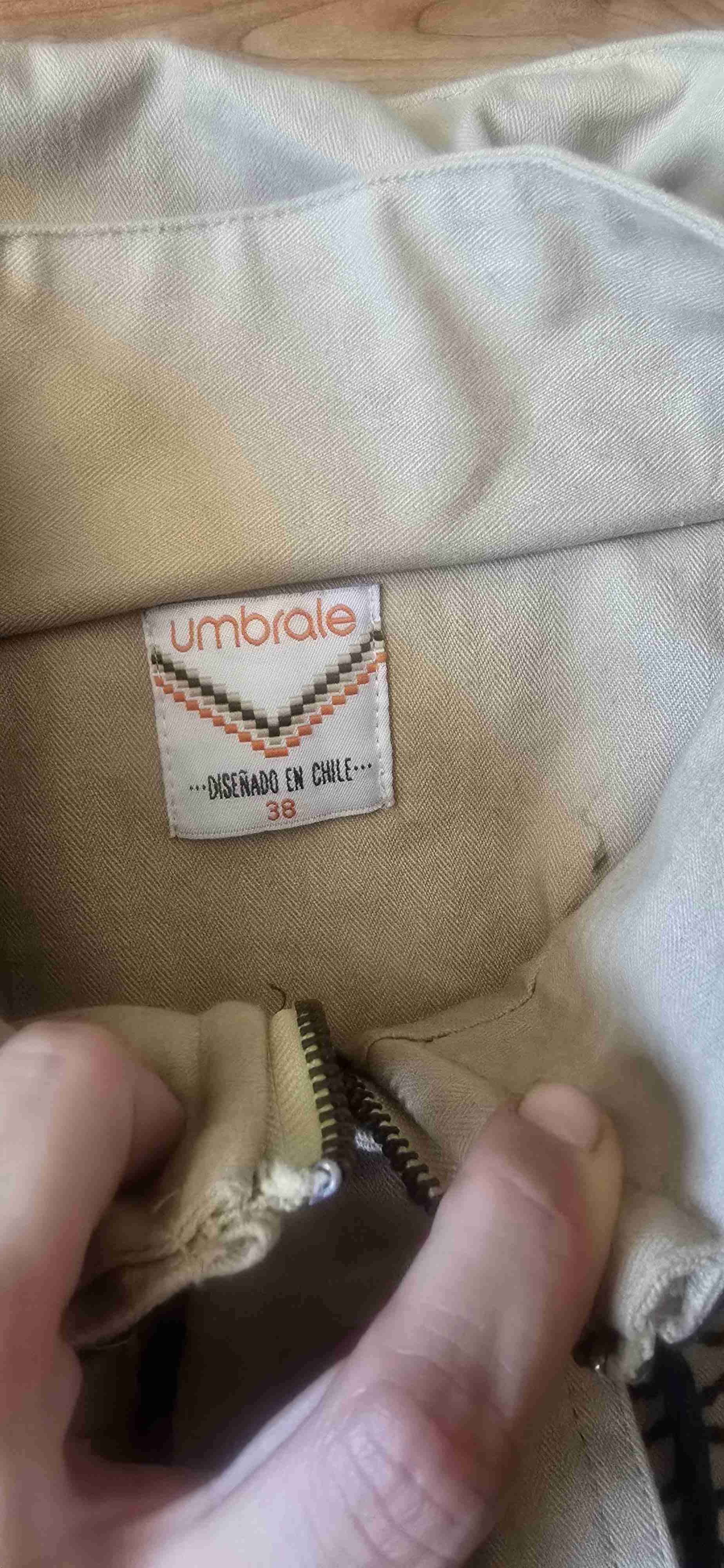 Abrigo beige bordado floral - 4