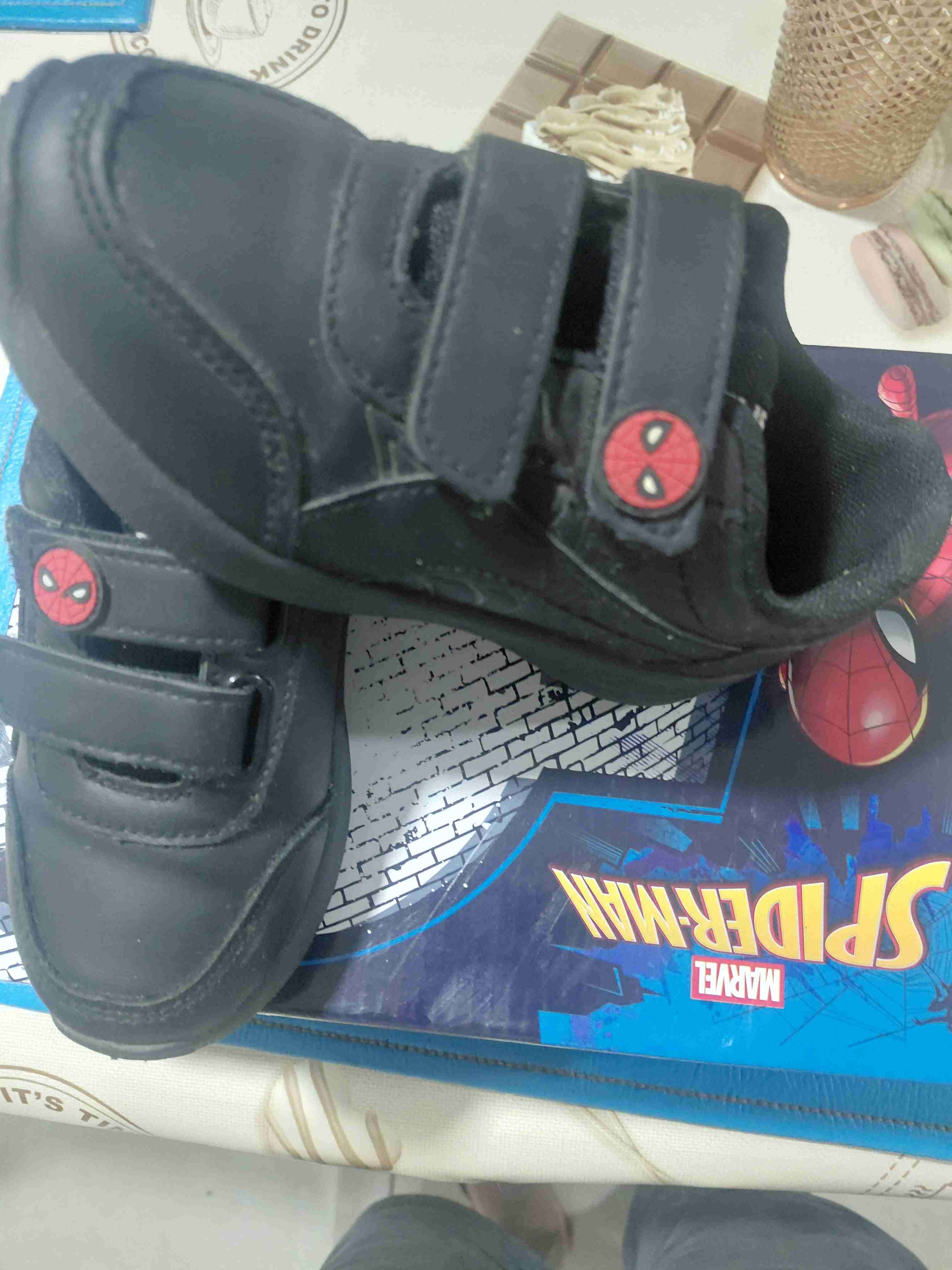 Zapatillas negras Spiderman infantiles - 1